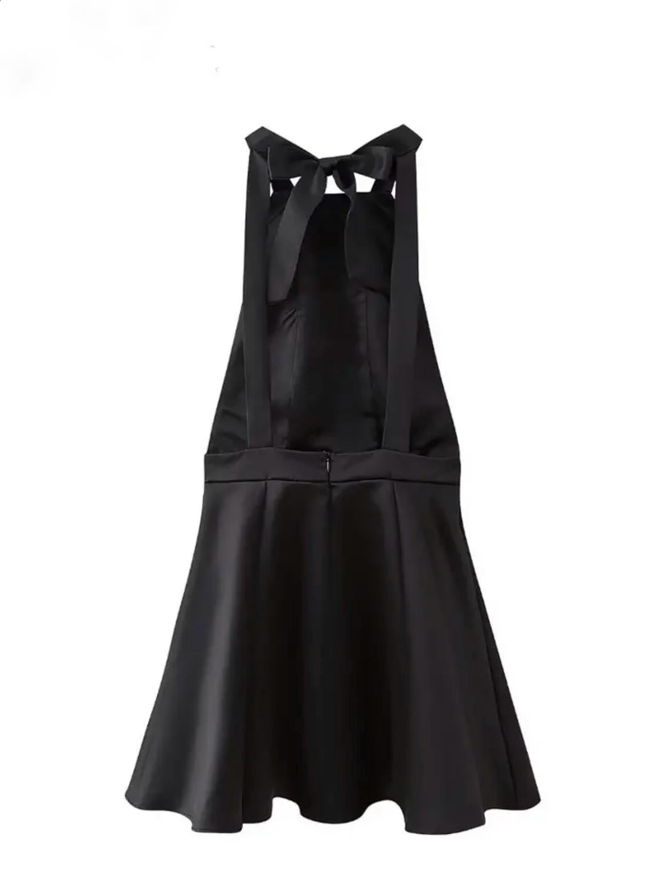 Halter Yaka Saten Siyah Tasarım Mini Elbise