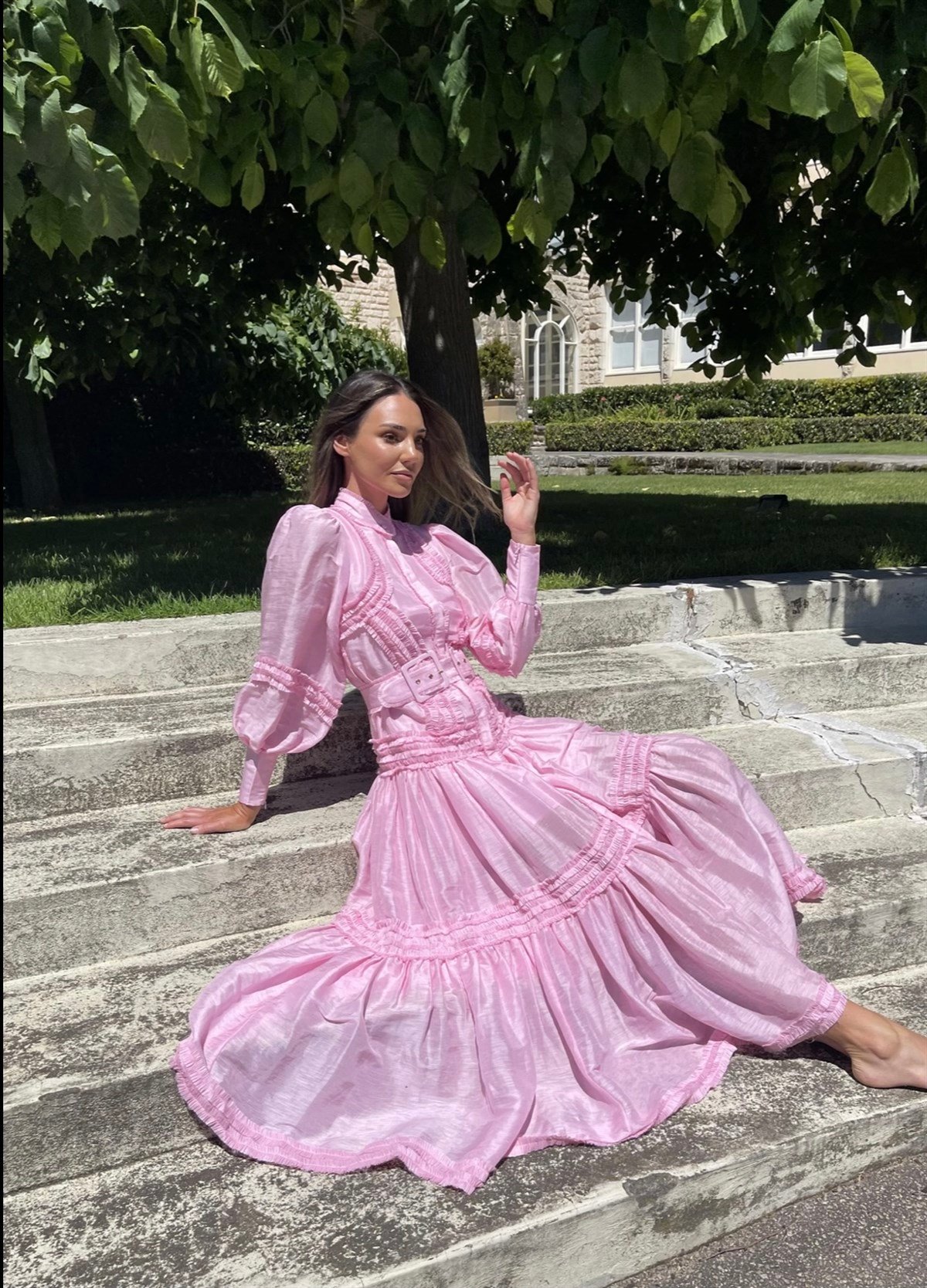 Kemerli Fırfır Detaylı Tasarım Pembe Elbise