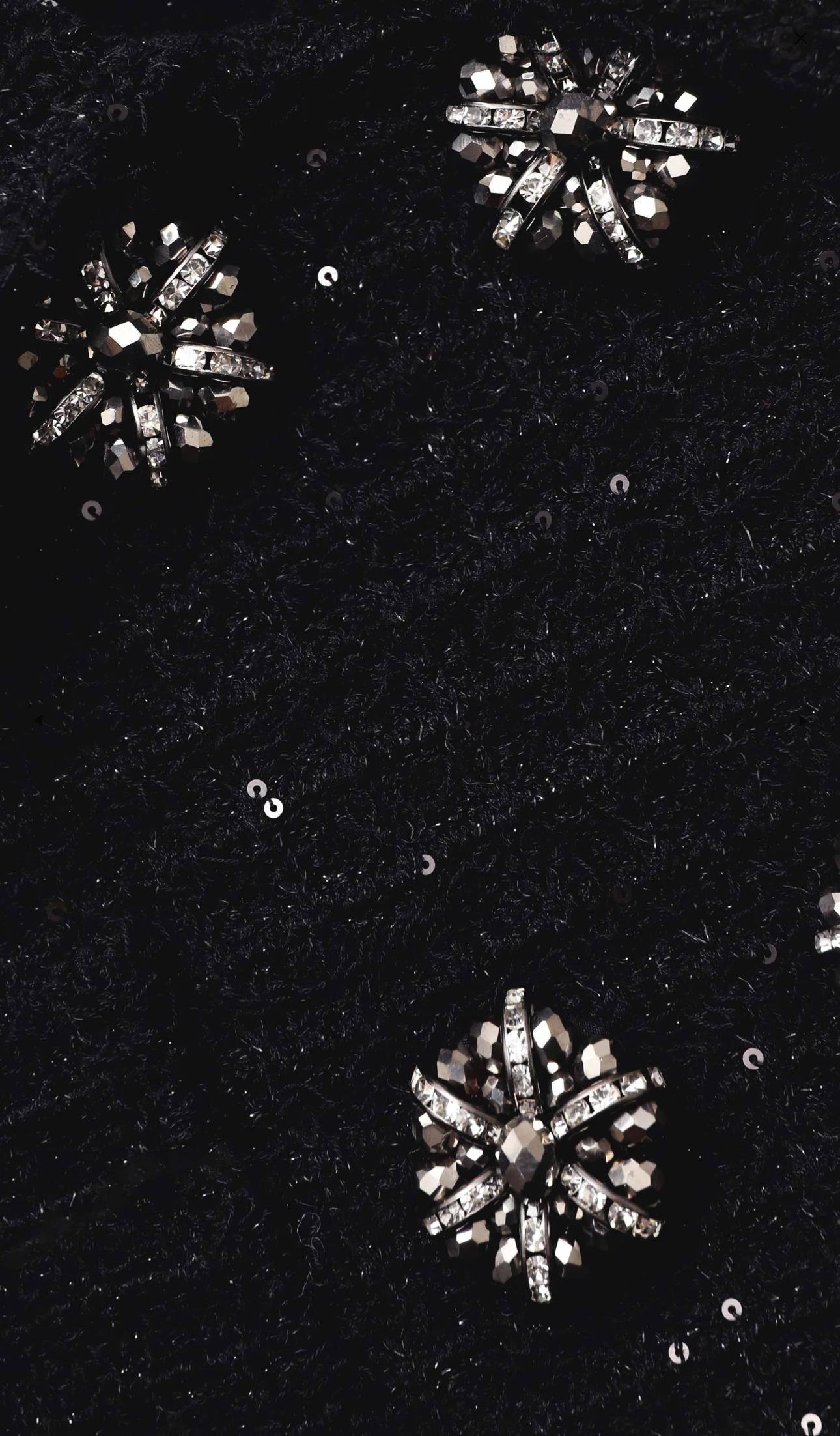 Kristal Düğmeli Peplum Formlu Siyah Premium Midi Elbise
