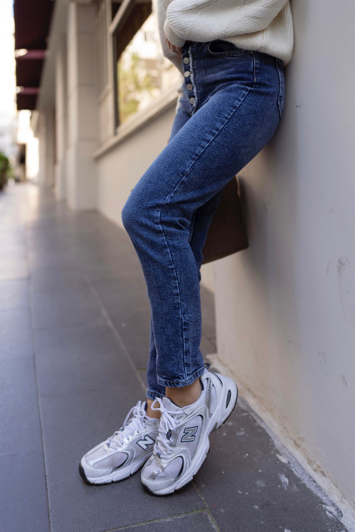 Önü Düğmeli Likralı Mom Jean