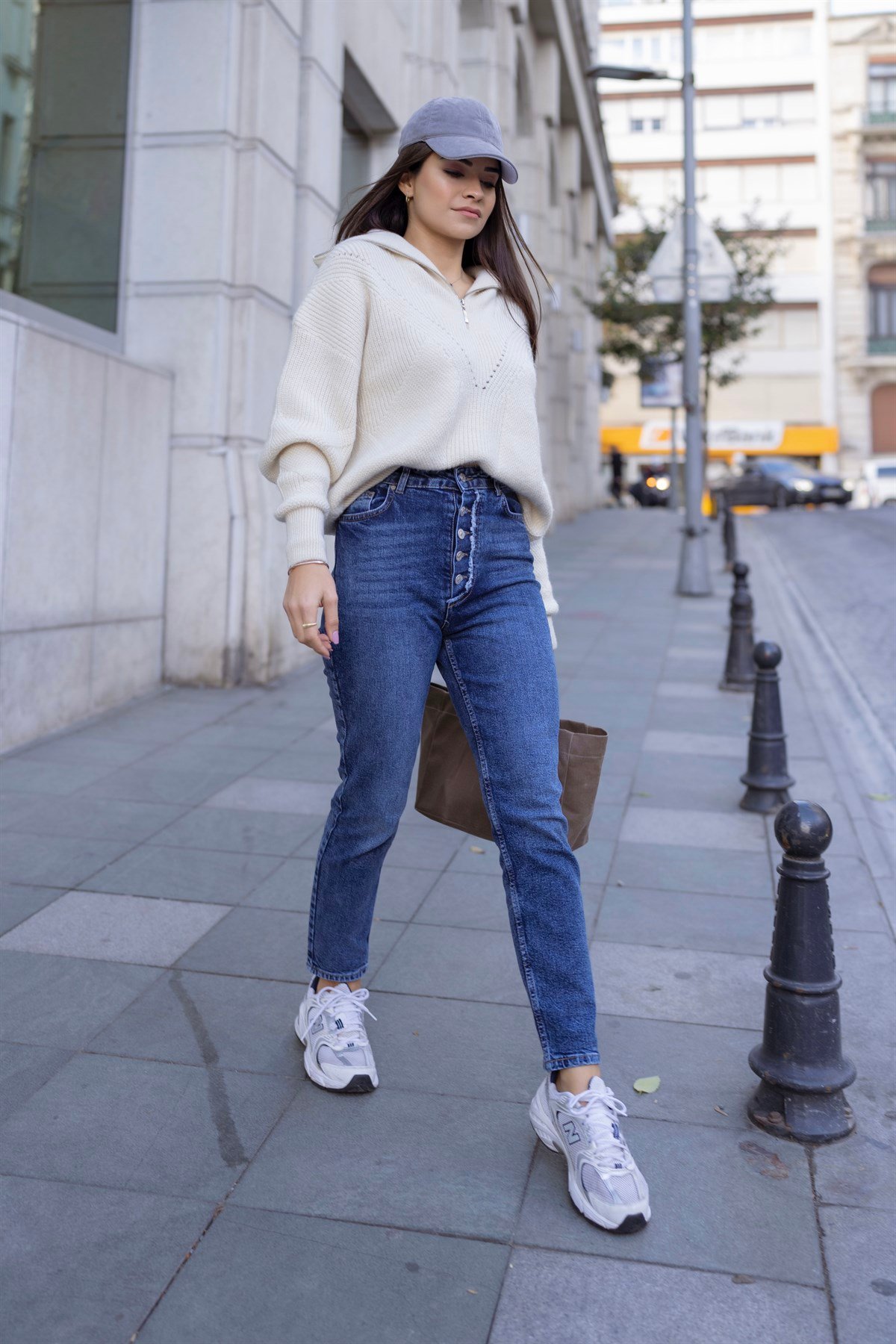 Önü Düğmeli Likralı Mom Jean