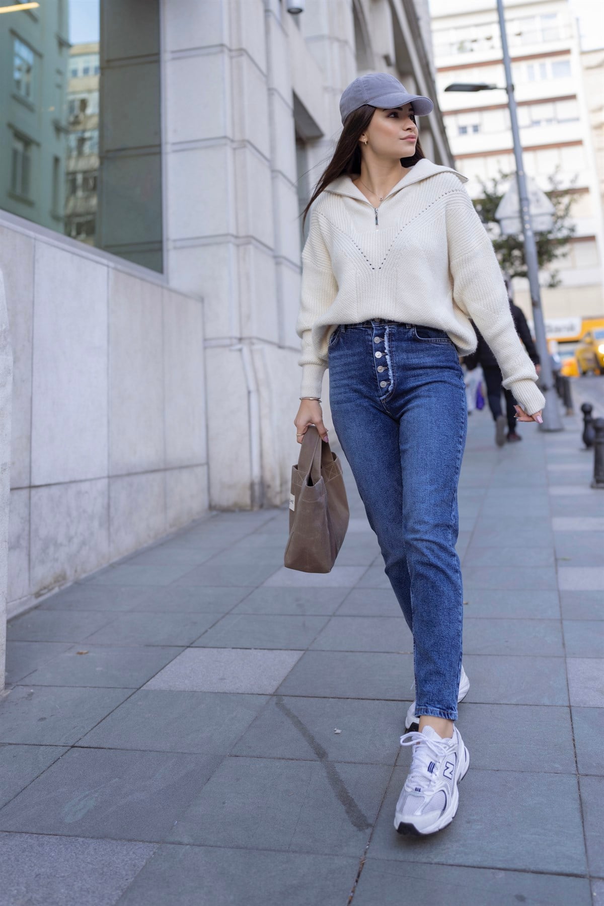 Önü Düğmeli Likralı Mom Jean