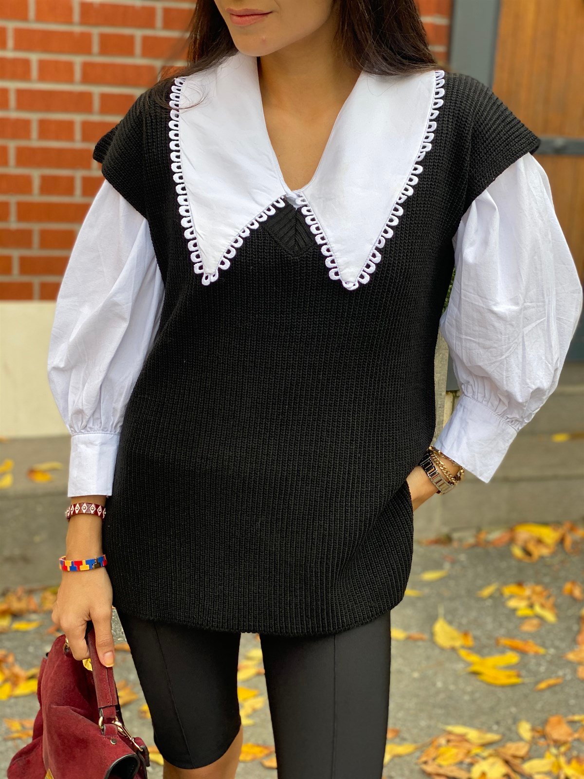 Siyah Süveter