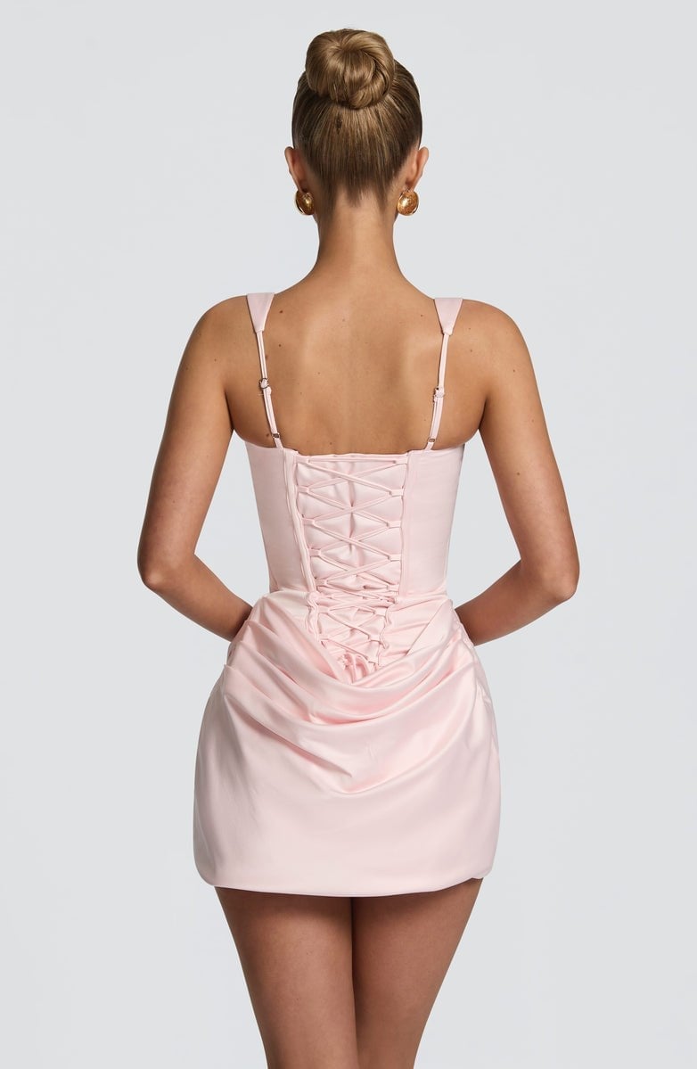 Üstü Korse Eteği Drape Detaylı Toz Pembe Mini Tasarım Elbise