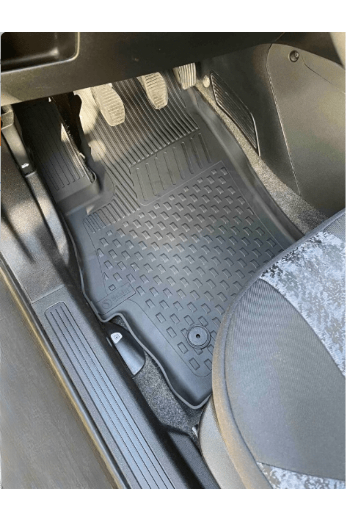 FIAT Linea 2007-2017 4.5D Havuzlu Oto Paspas