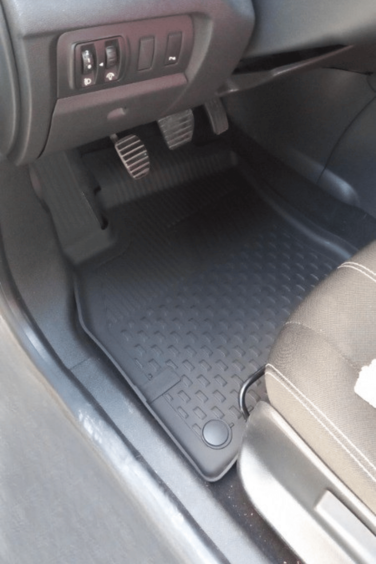 RENAULT Fluence 2009-2016 4.5D Havuzlu Oto Paspas