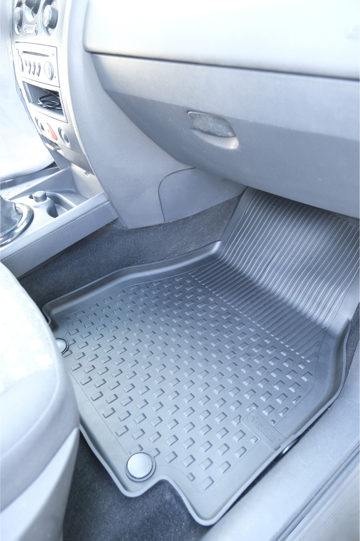 RENAULT Megane 2 Sedan 2003-2008 4.5D Havuzlu Oto Paspas