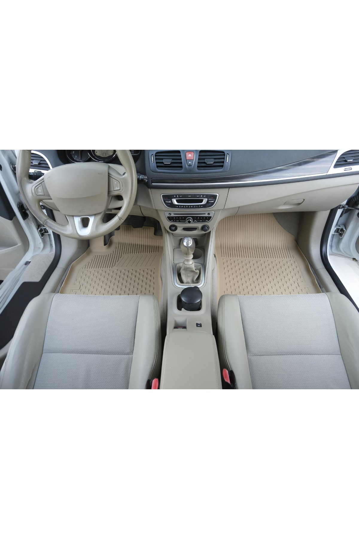 RENAULT Megane 3 HB/ST 2009-2015 4.5D Havuzlu Oto Paspas