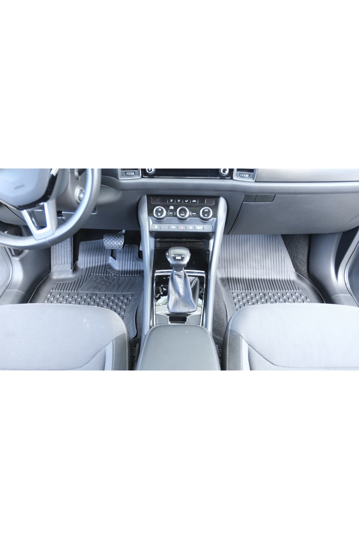 SKODA Kodiaq 2017+ 4.5D Havuzlu Oto Paspas