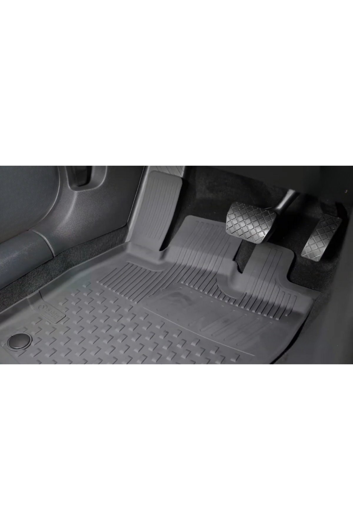 SKODA Superb 2015+ 4.5D Havuzlu Oto Paspas