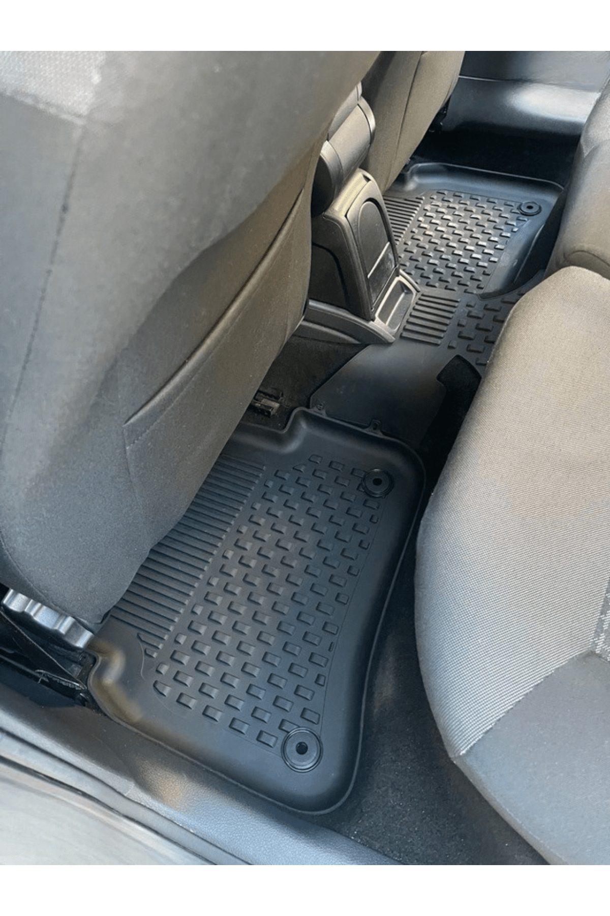 VOLKSWAGEN Polo 2002-2009 4.5D Havuzlu Oto Paspas