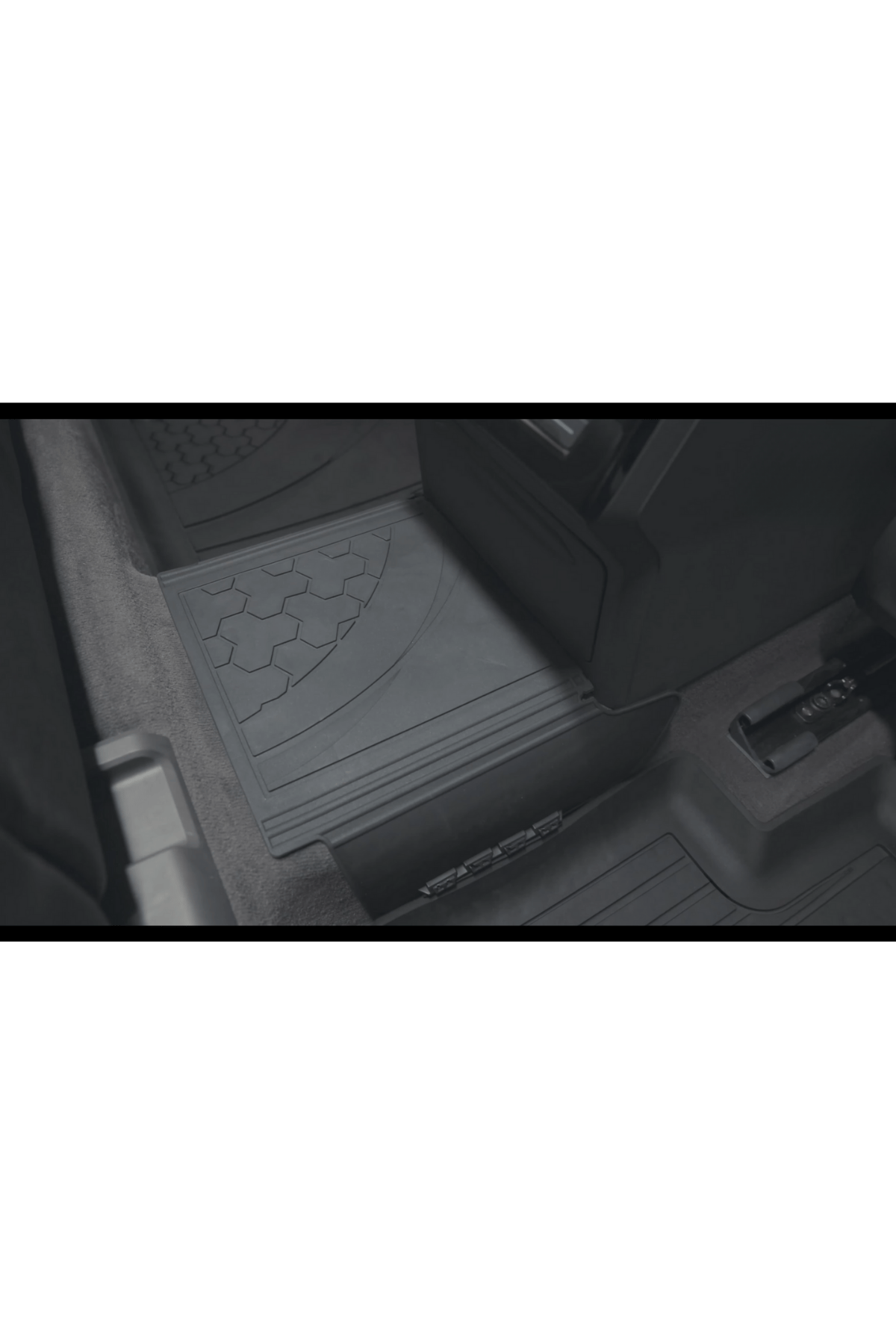 Volkswagen Touareg 2018+ Uyumlu Lux Seri Sahler Oto Paspas - Havuz Paspas - Havuzlu Paspas