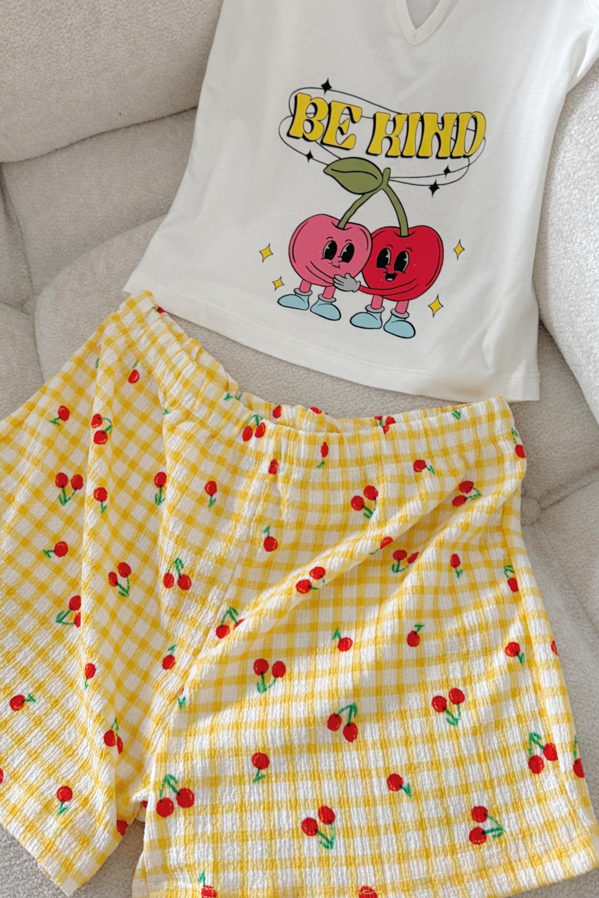 Be Kind Cherry Şortlu Takım