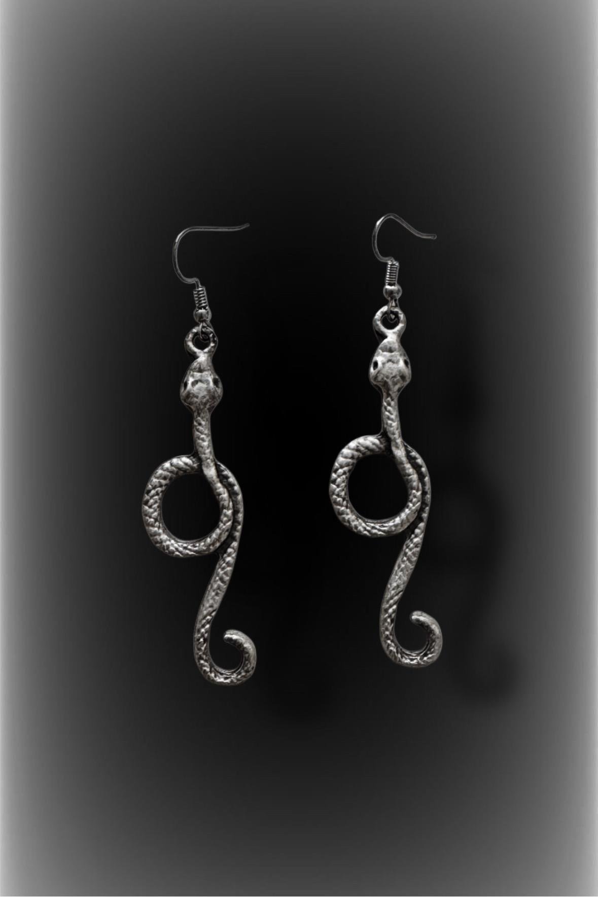 Big Curved Snake Küpe