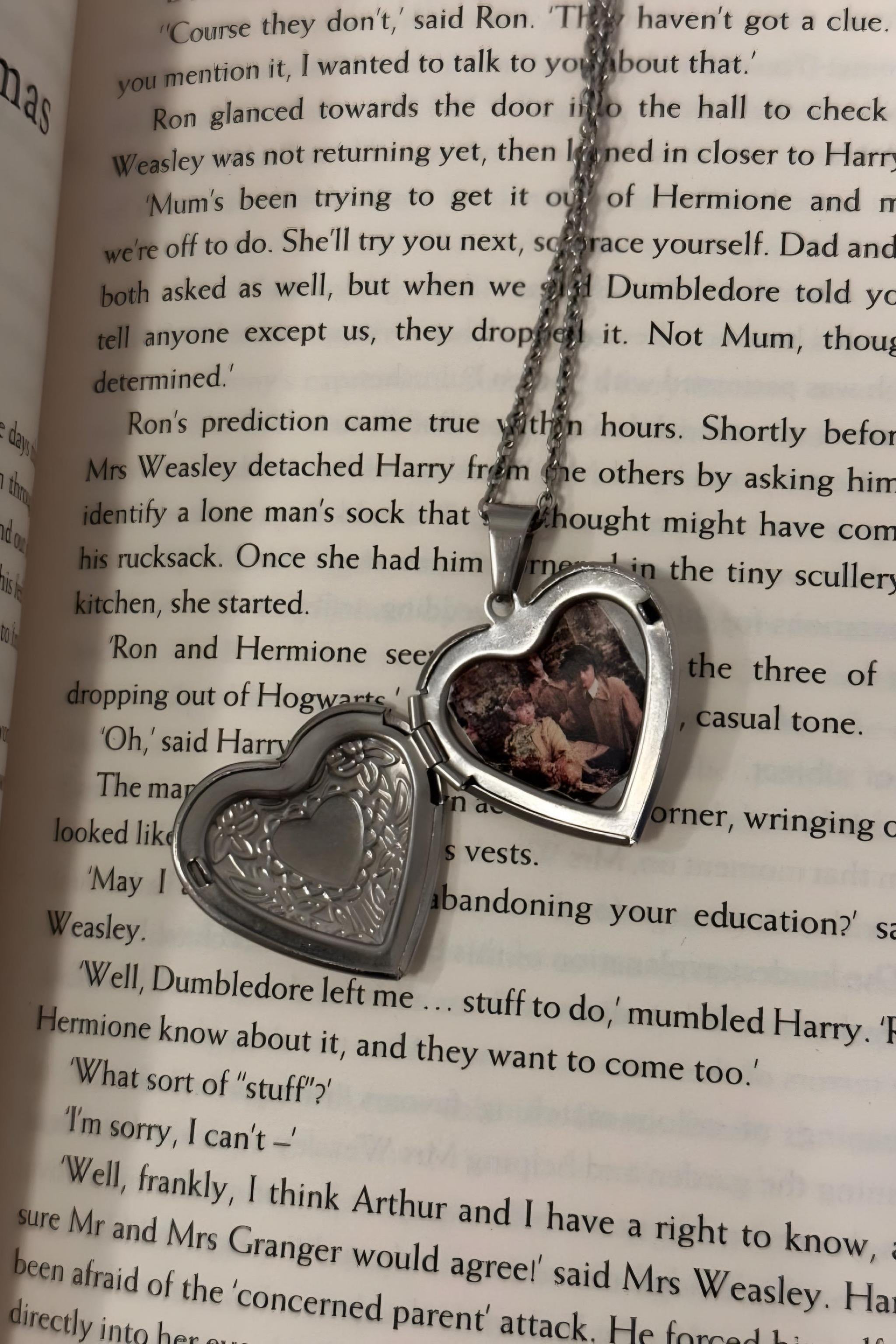 Grey Kapaklı Heart Kolye