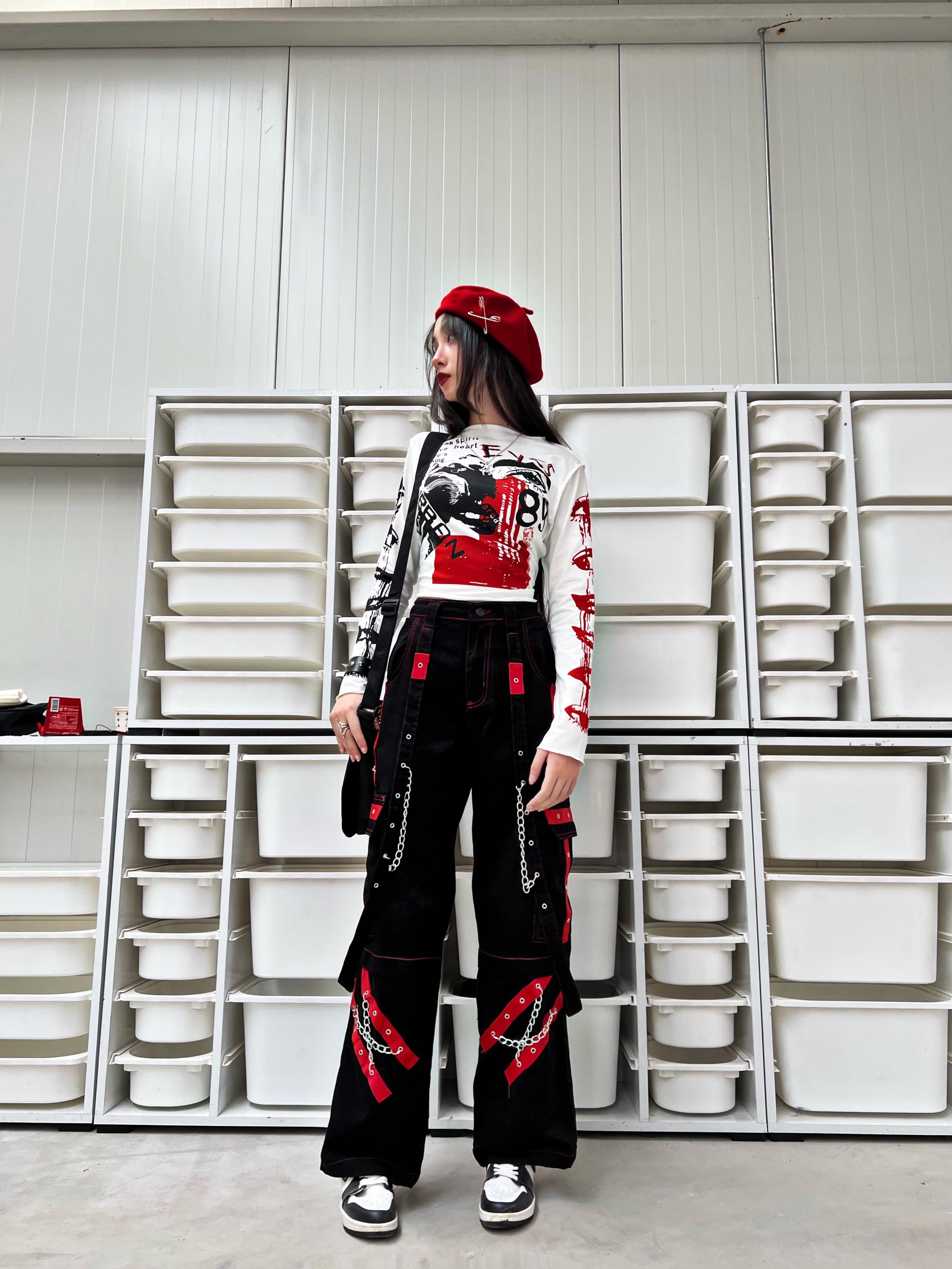 Kırmızı İpli Zincir Detay Kargo Pantolon