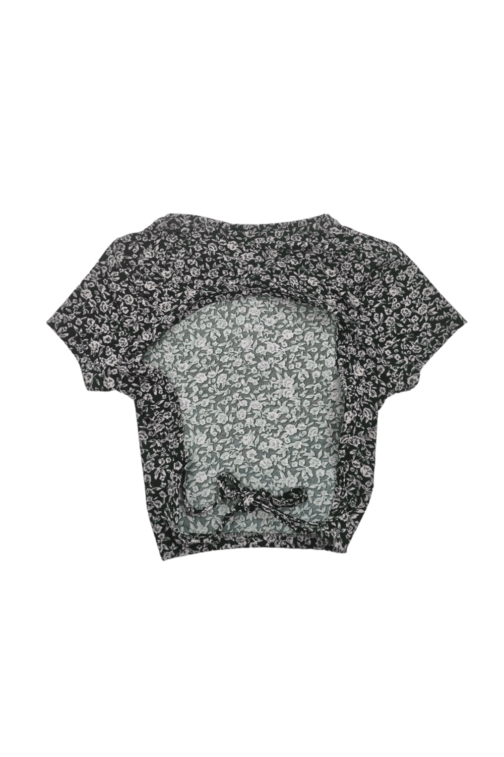 Low-Cut Floral Bluz