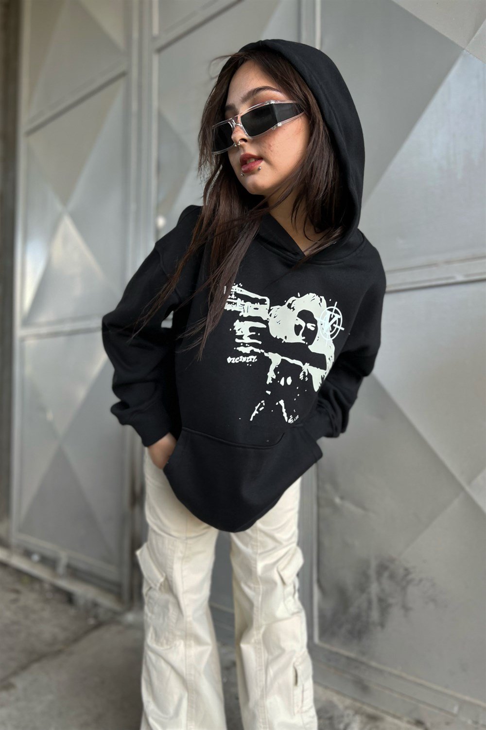 Poligon Girl Oversize Sweatshirt
