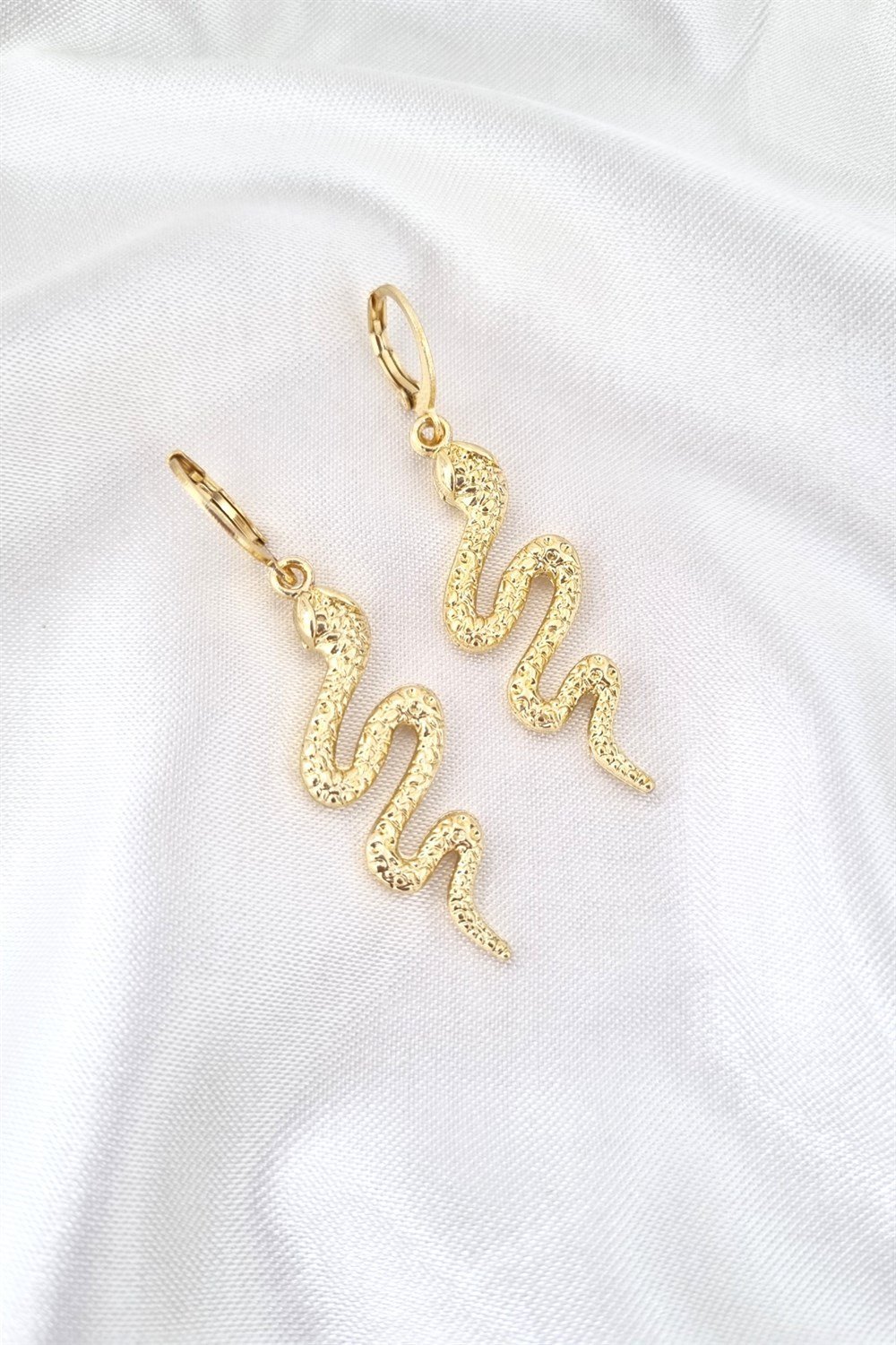 Sallantılı Gold Yılan Küpe