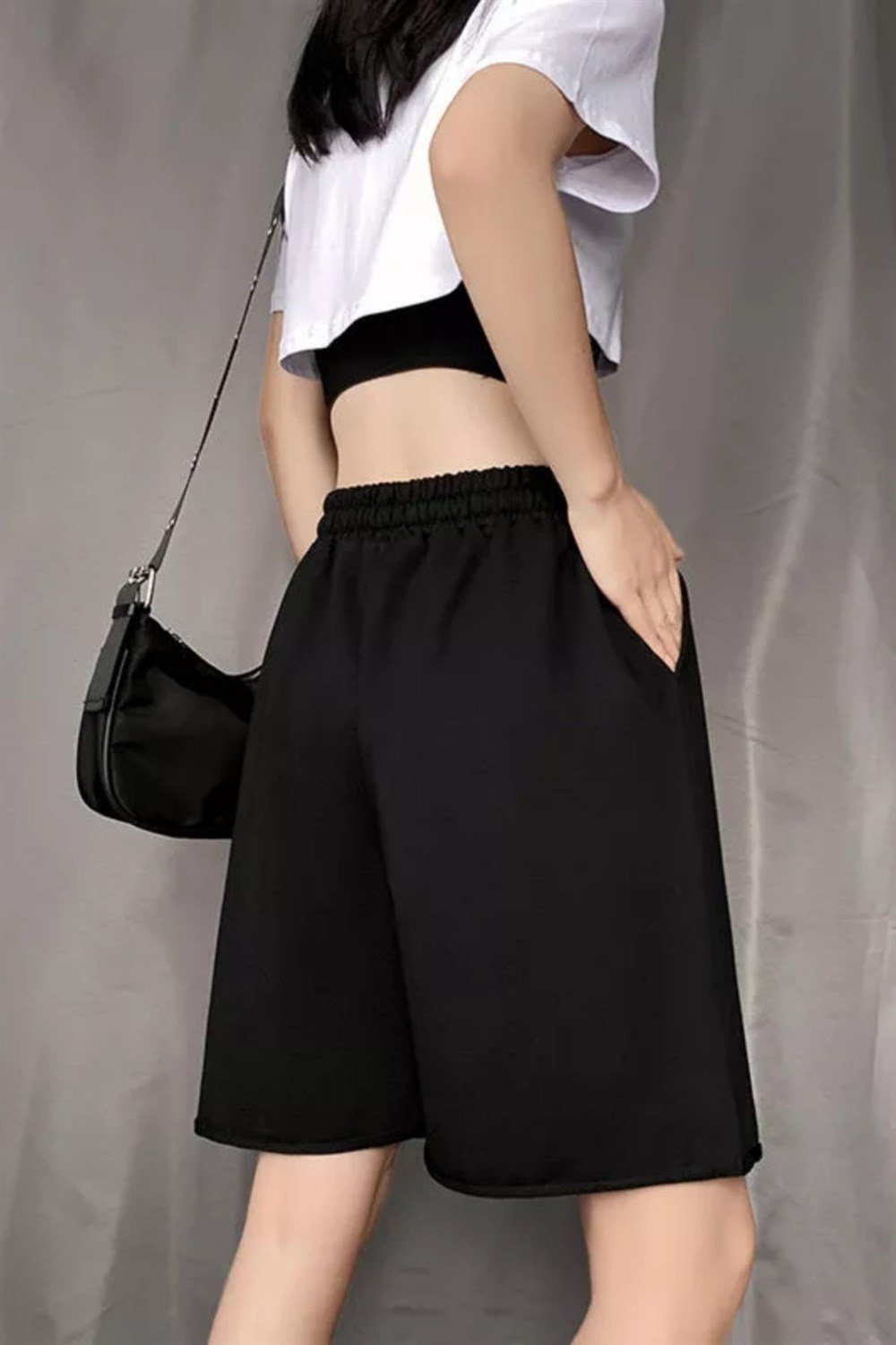 Siyah Bermuda Basic Şort 