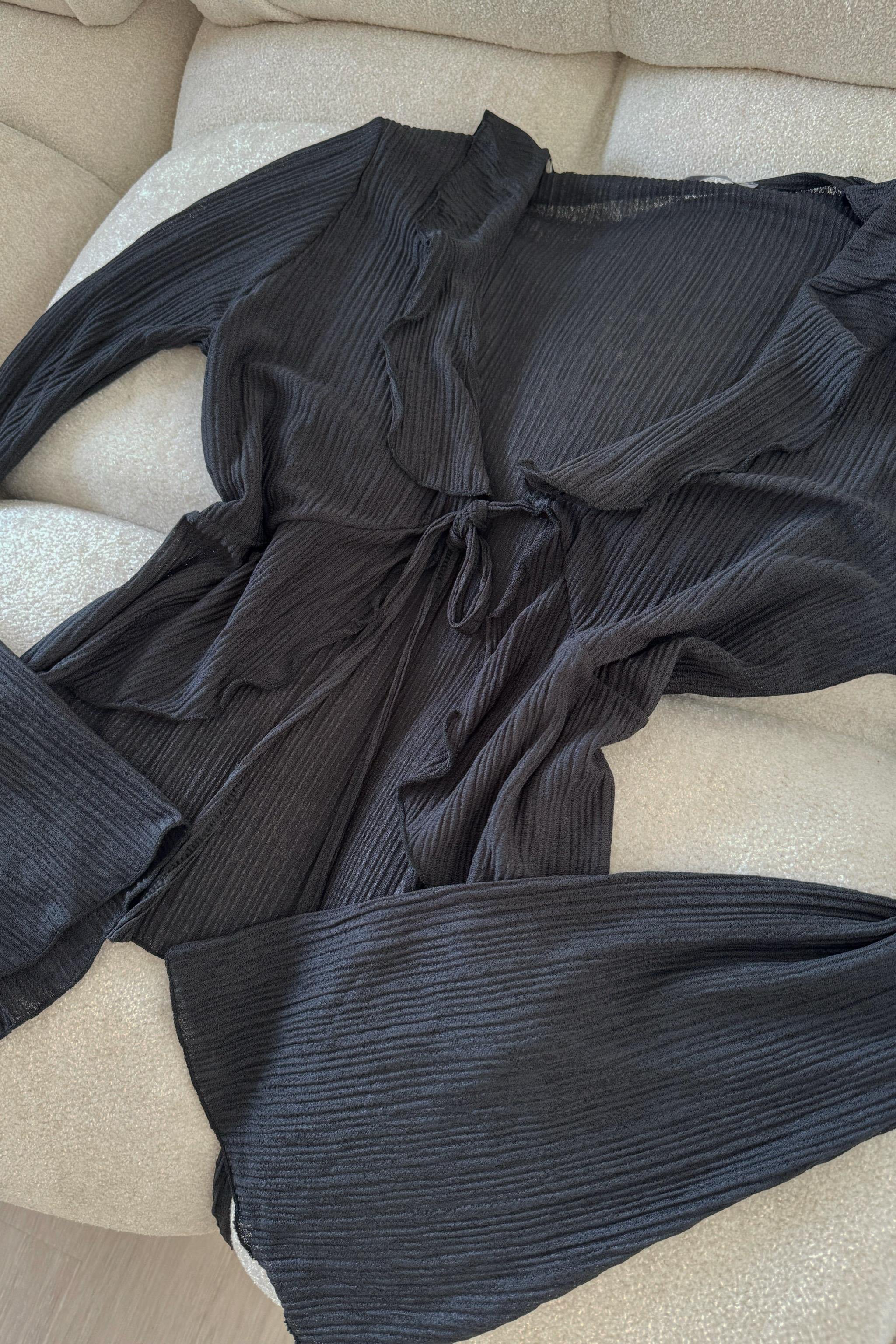 Siyah Önden Bağlamalı Bluz