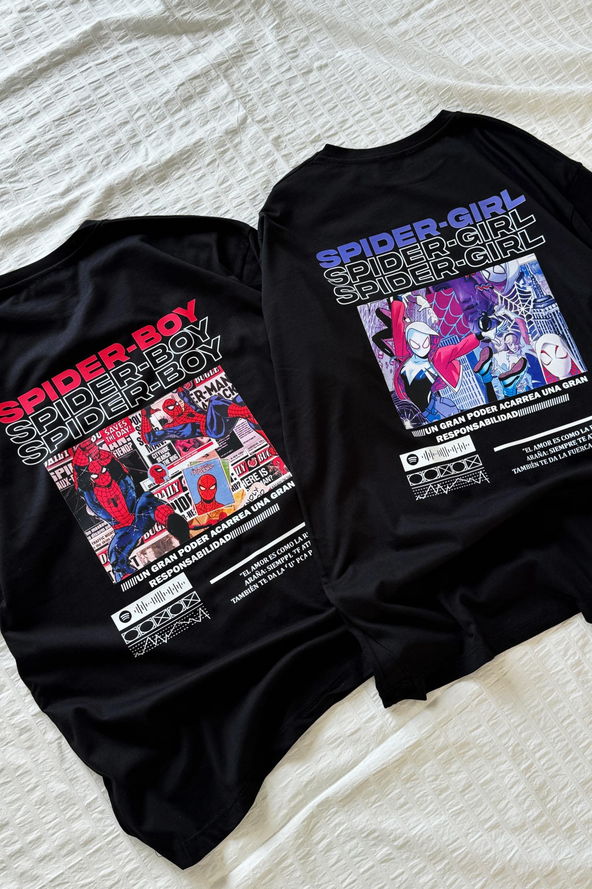 Newspaper Spider Oversize T-shirt