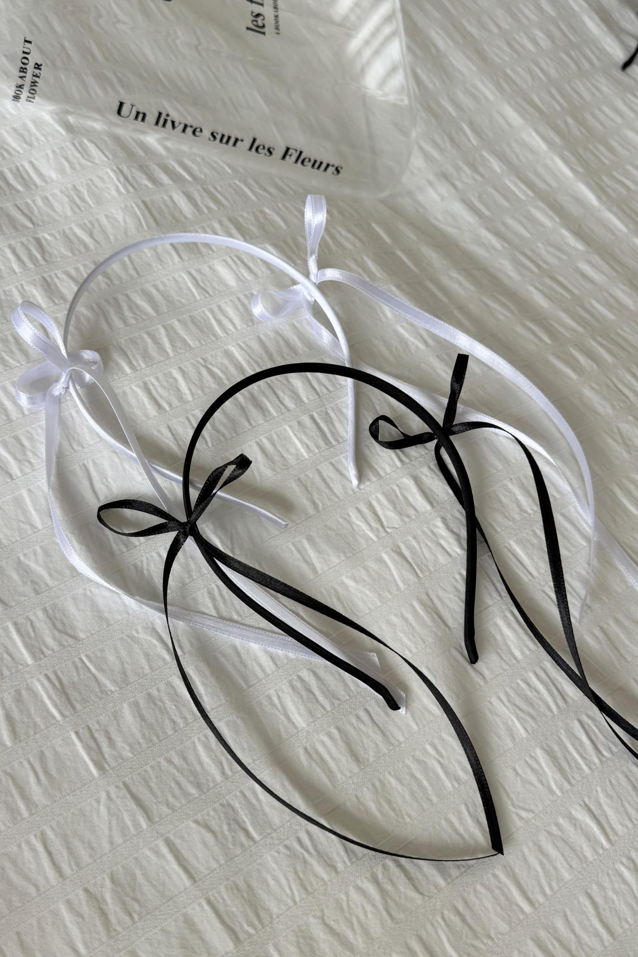 Thin Ribbon Detailed Taç