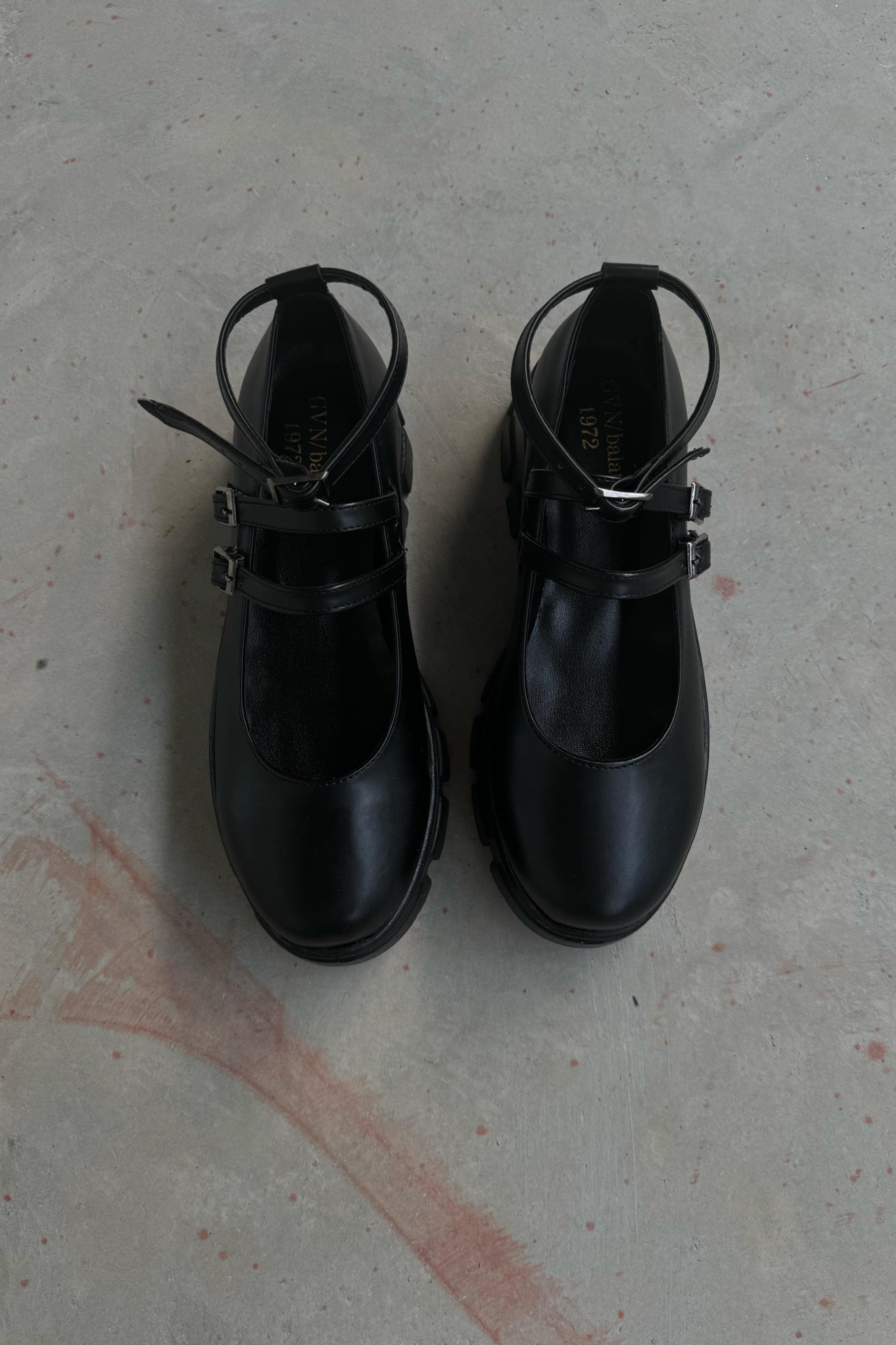 Three Buckles Detail Ayakkabı