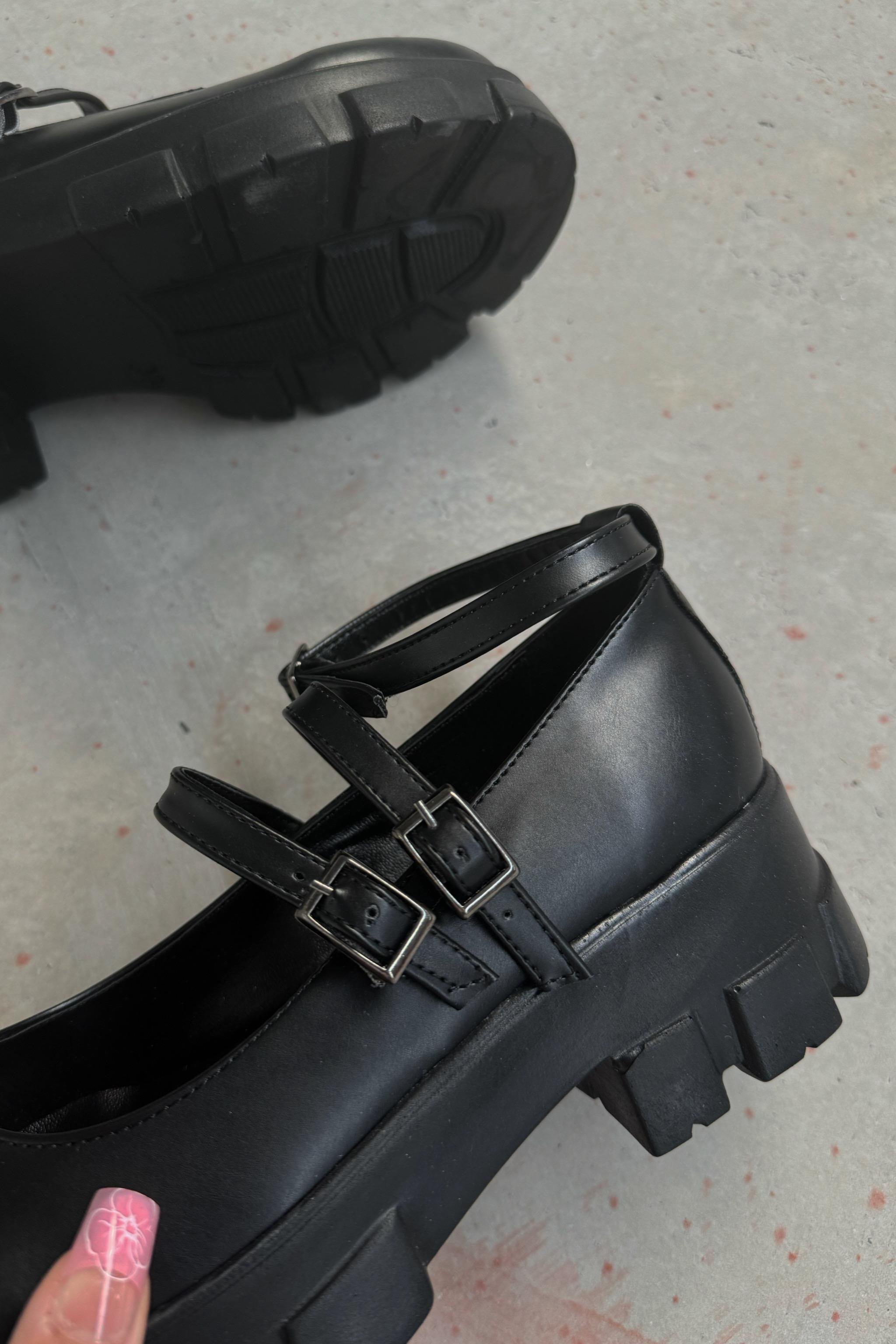 Three Buckles Detail Ayakkabı