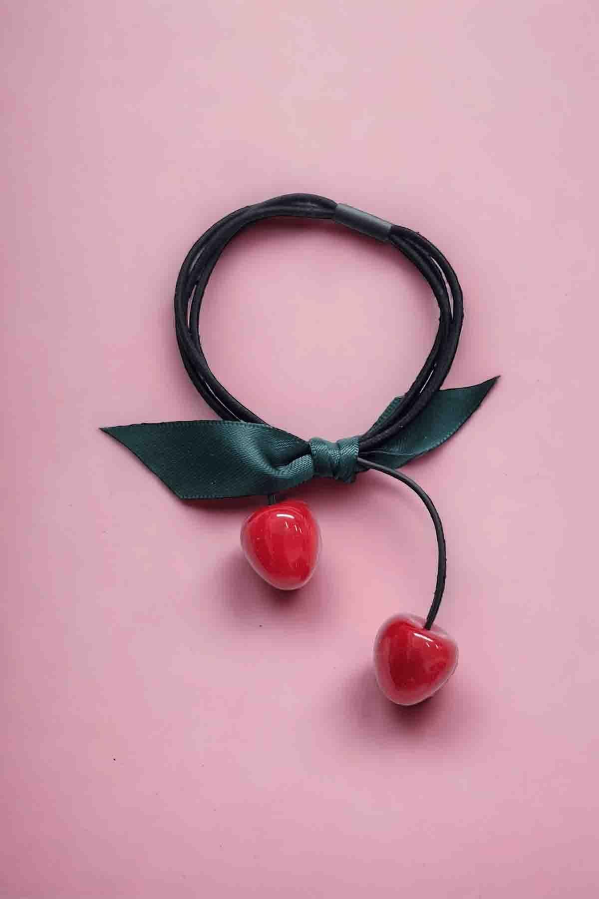 Vişne Figür Lastik Toka