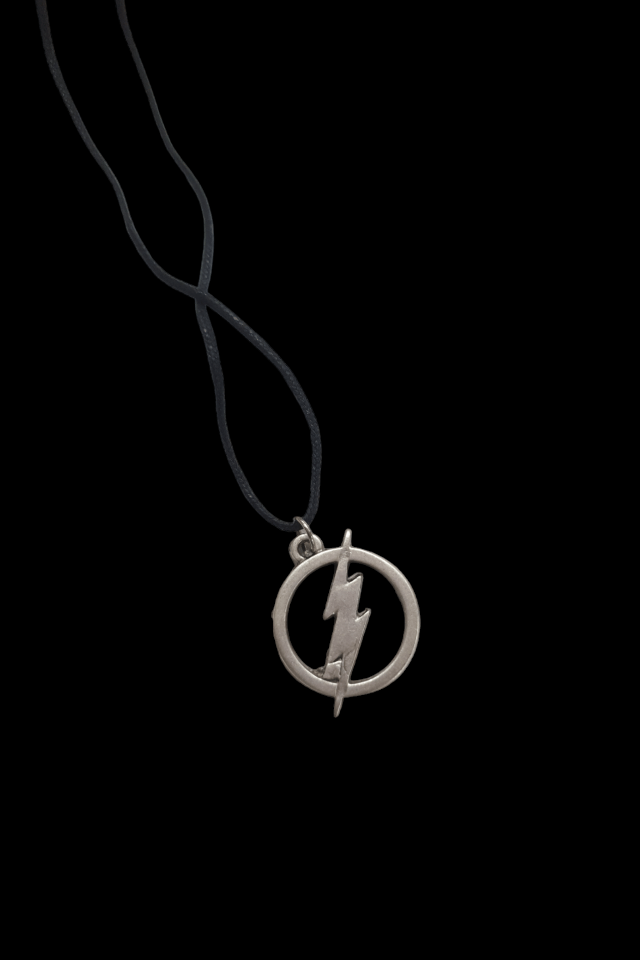 Yeni Flash İpli Kolye