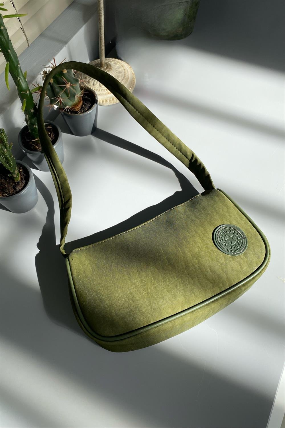 Yeşil Wavy Baget Çanta