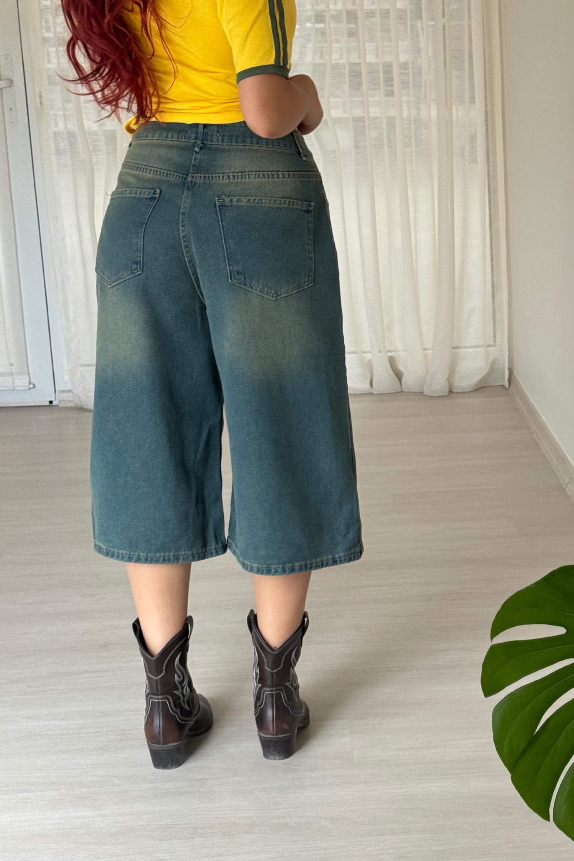 Yıkamalı Yeşil Kısa Şort