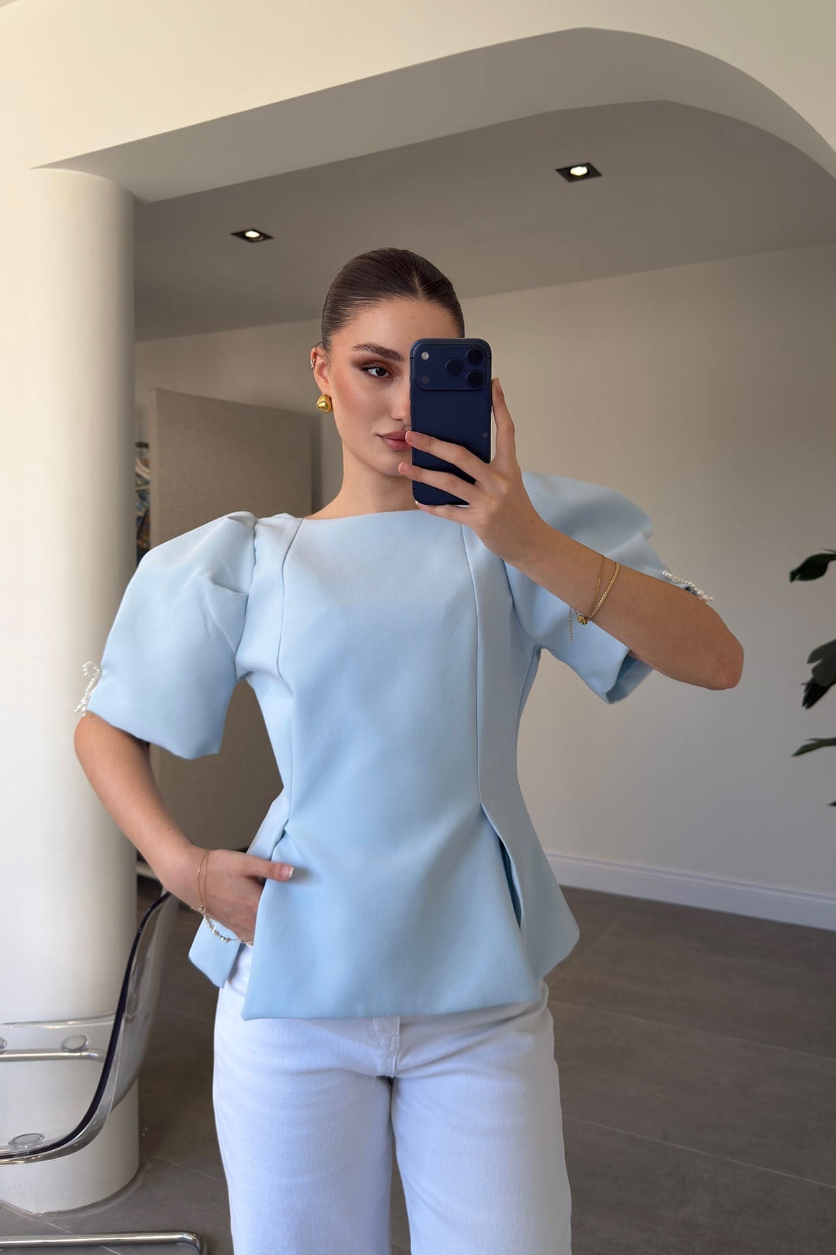 Balon Kol İnci Detaylı Tasarım Bluz- MAVİ