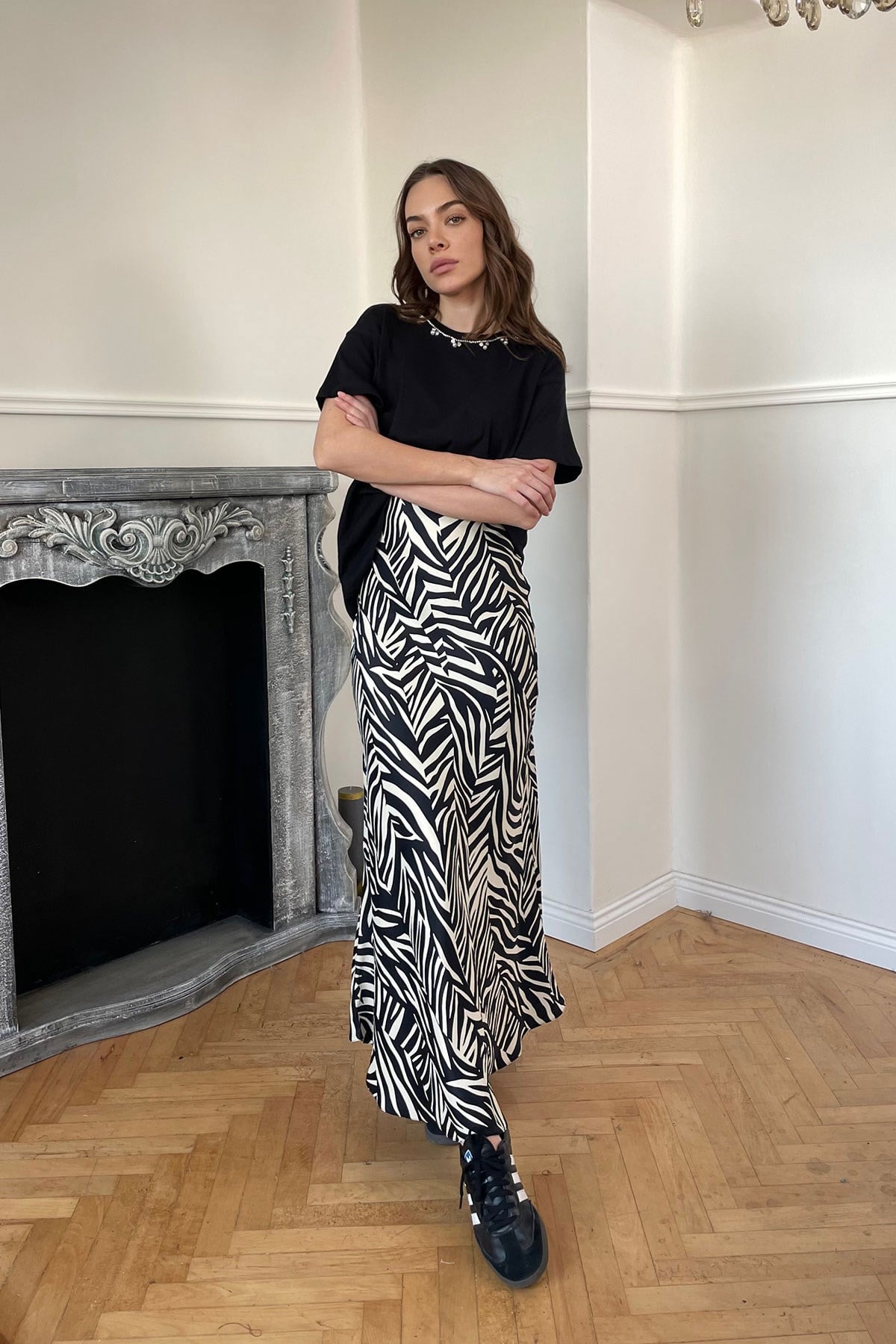 Beli Lastikli Zebra Desen Saten Etek- SİYAH