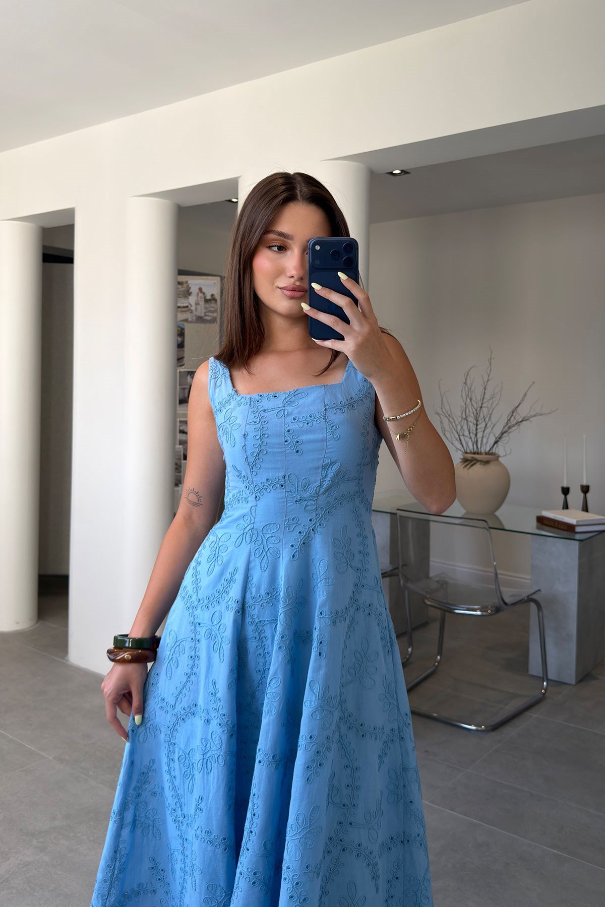 Bella Flora Brodeli Yandan Fermuarlı Elbise- MAVİ