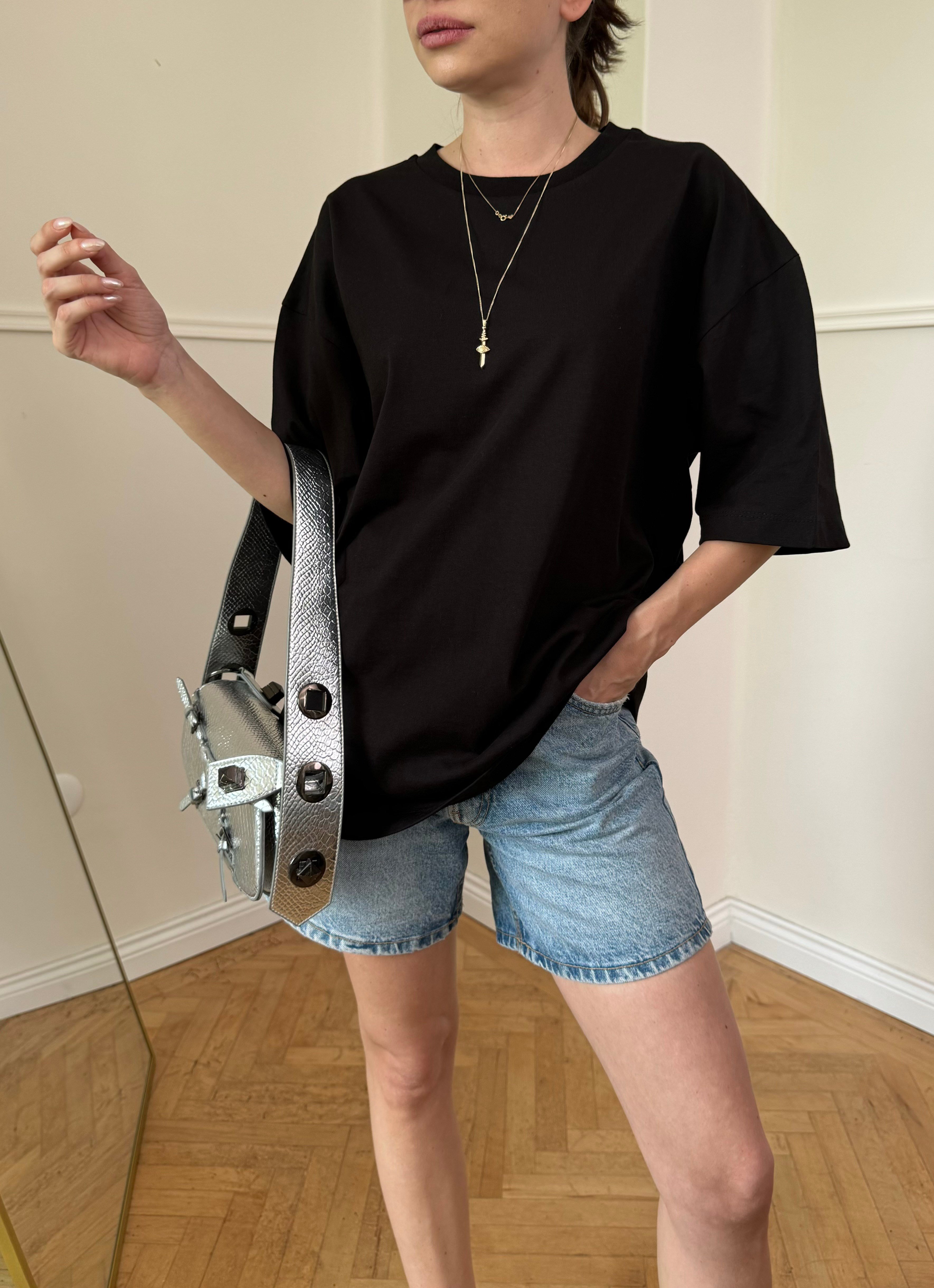 Bisiklet Yaka Basic Tişört- SİYAH