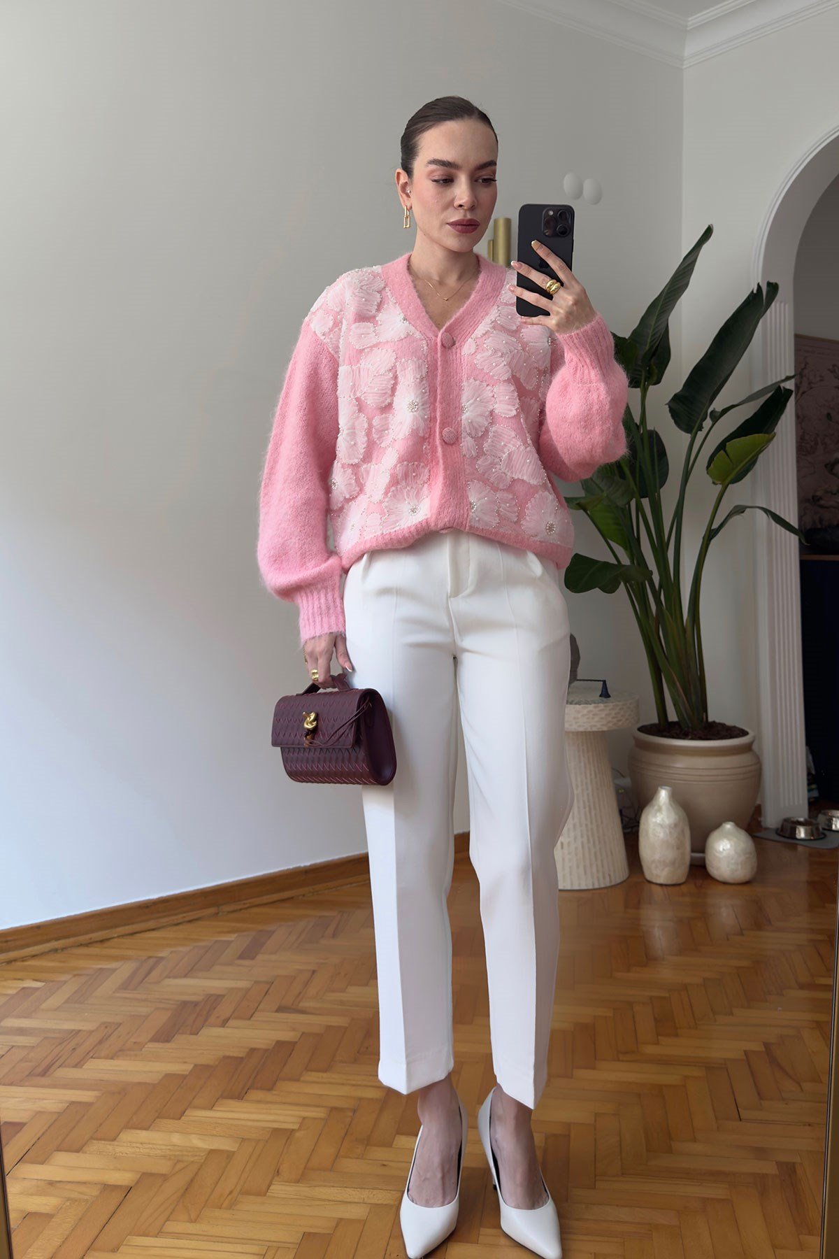 Çiçek Detaylı Özel Triko Hırka- PEMBE