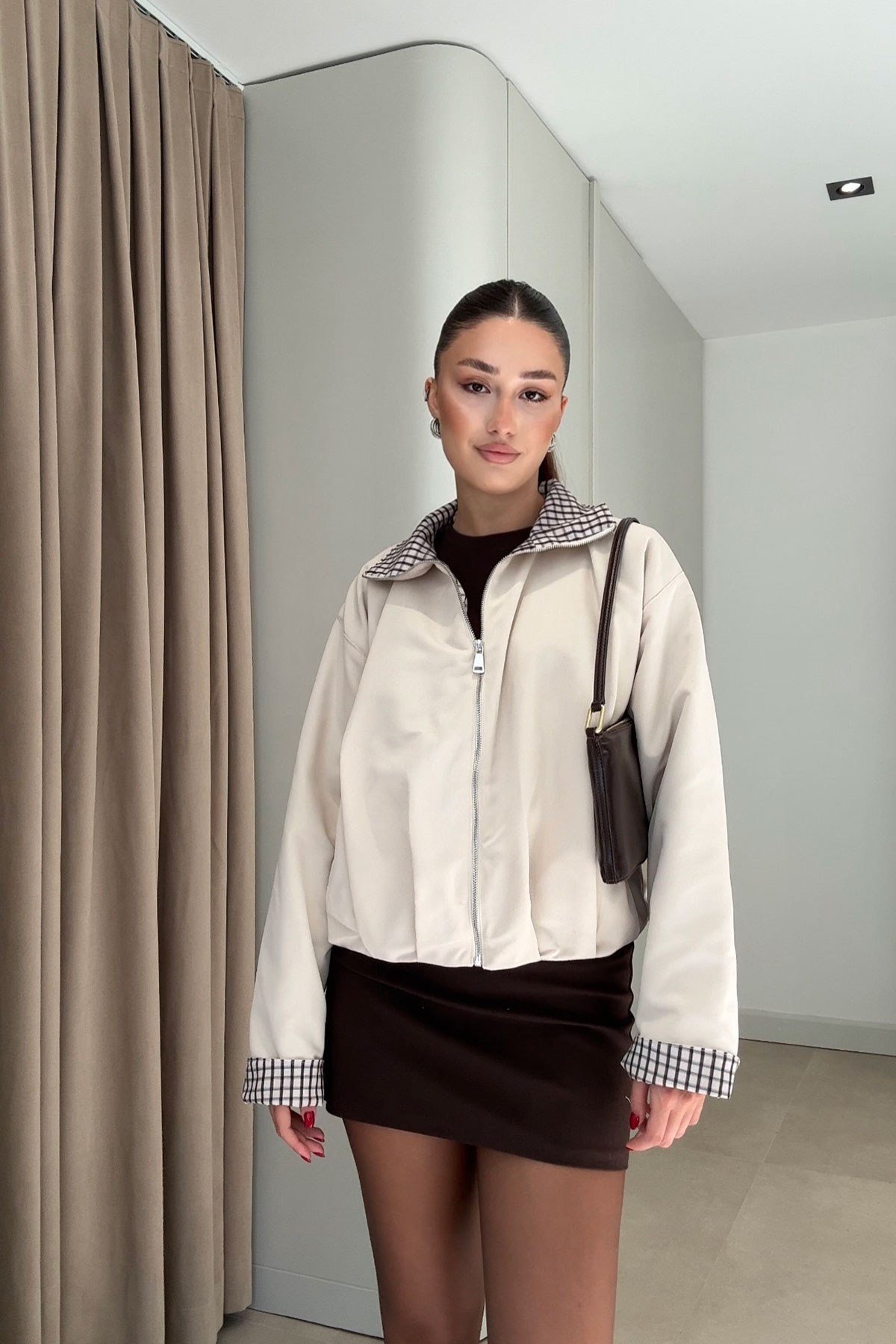 FERMUARLI PİLE DETAYLI BOMBER CEKET- BEJ