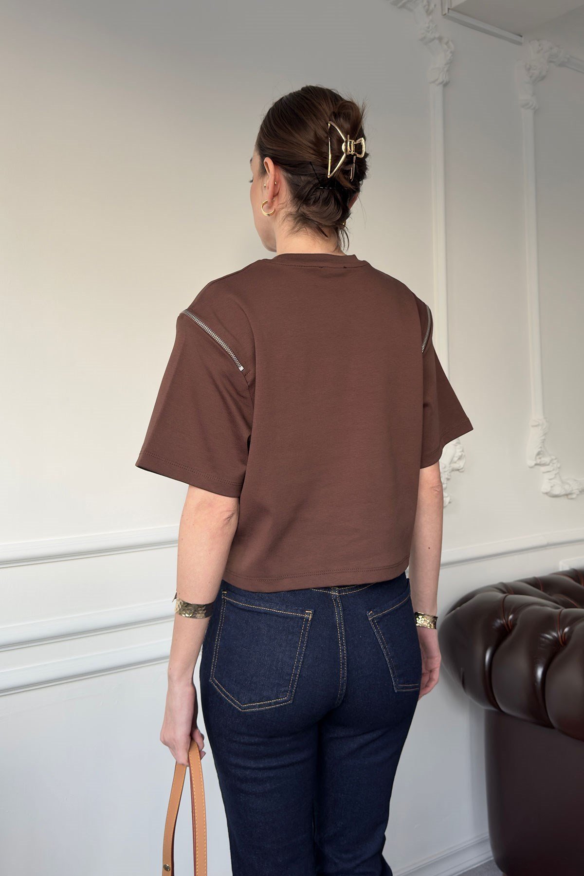 Fermuarlı Vatkalı Tshirt- KAHVERENGİ