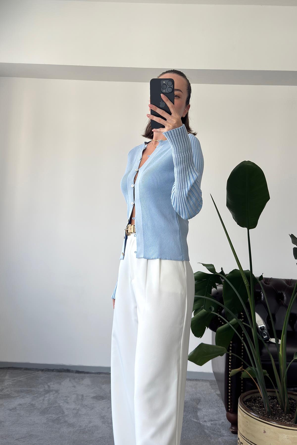 Fitilli Düğmeli Özel Seri Hırka- BEBE MAVİSİ