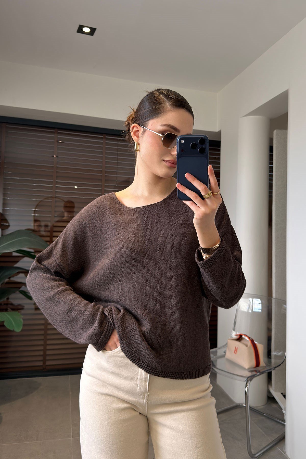 Geniş Yaka Basic Merserize Triko- KAHVERENGİ