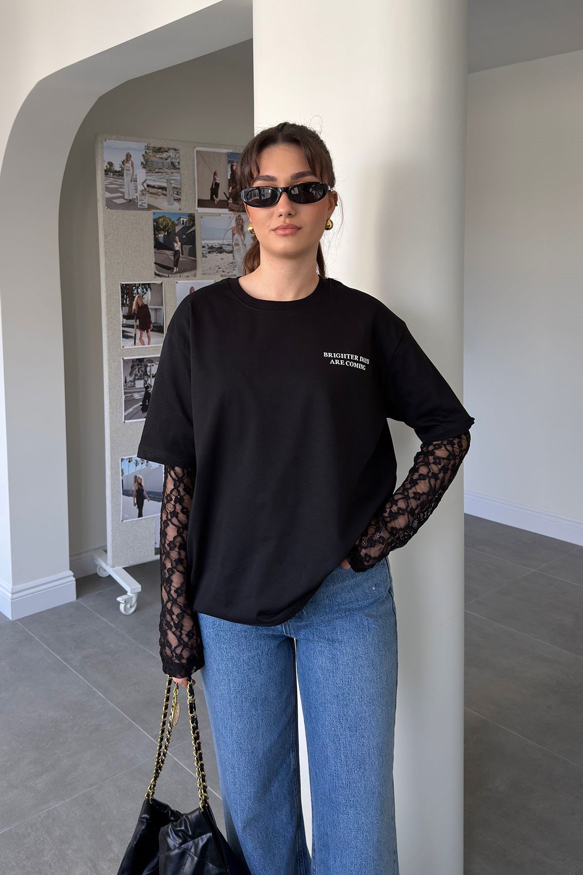Kolu Dantel Detaylı Baskılı T-shirt- SİYAH