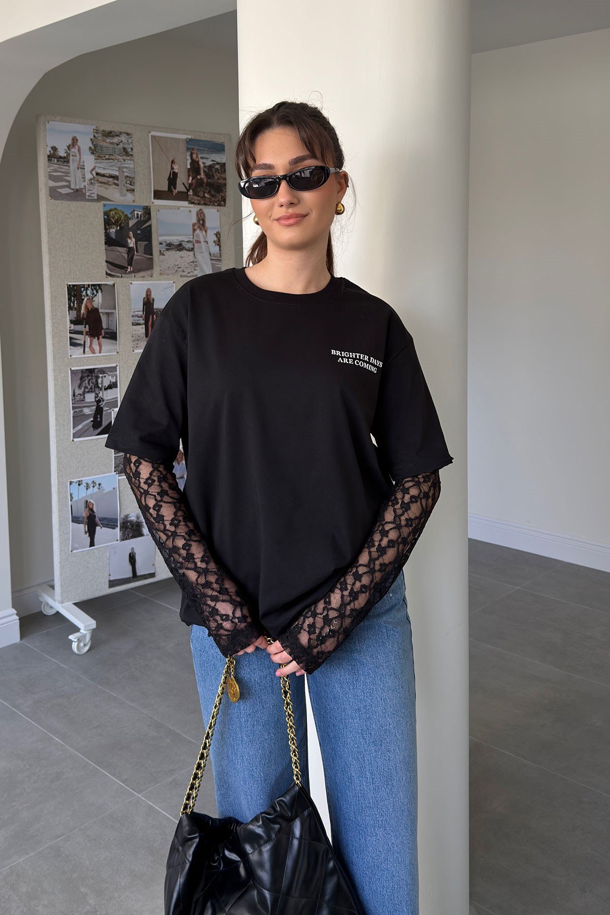 Kolu Dantel Detaylı Baskılı T-shirt- SİYAH