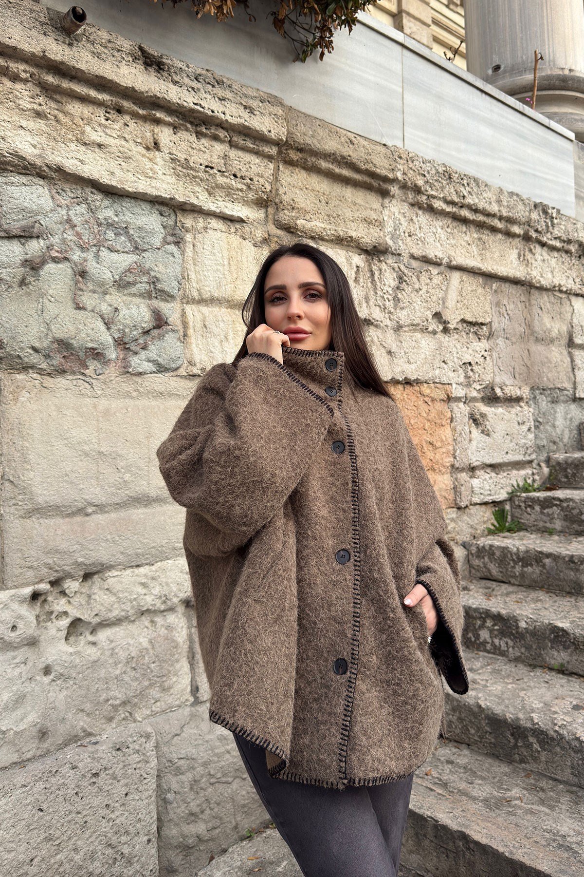 Kroşetalı Kıvırcık Peluş Panço- KAHVERENGİ