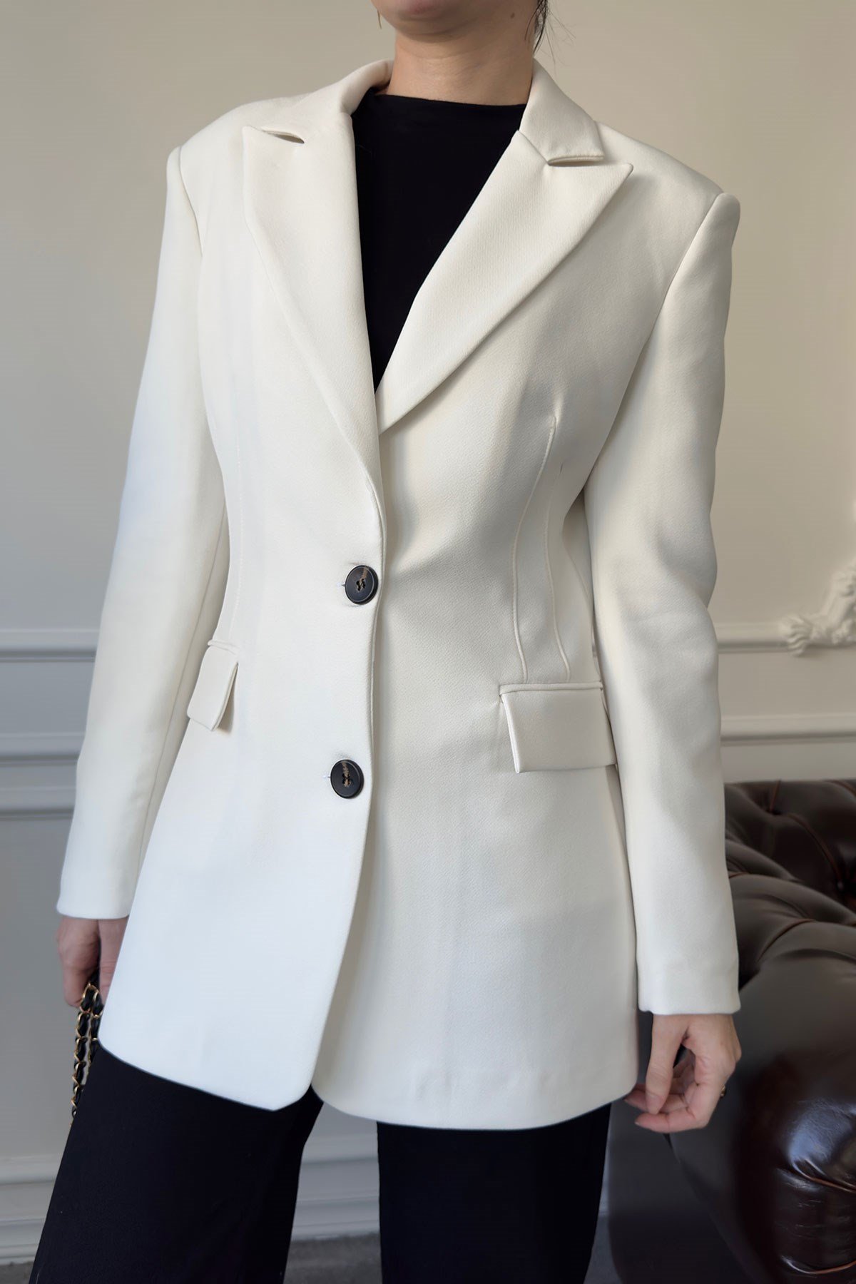 Nevür Detay Premium Blazer Ceket- BEYAZ