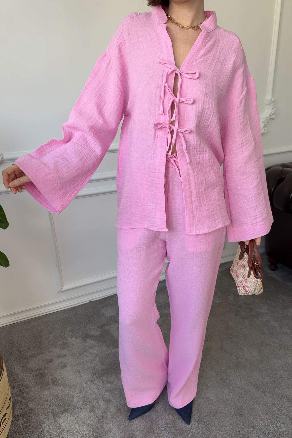 Önü Kurdeleli Müslin Takım- PEMBE