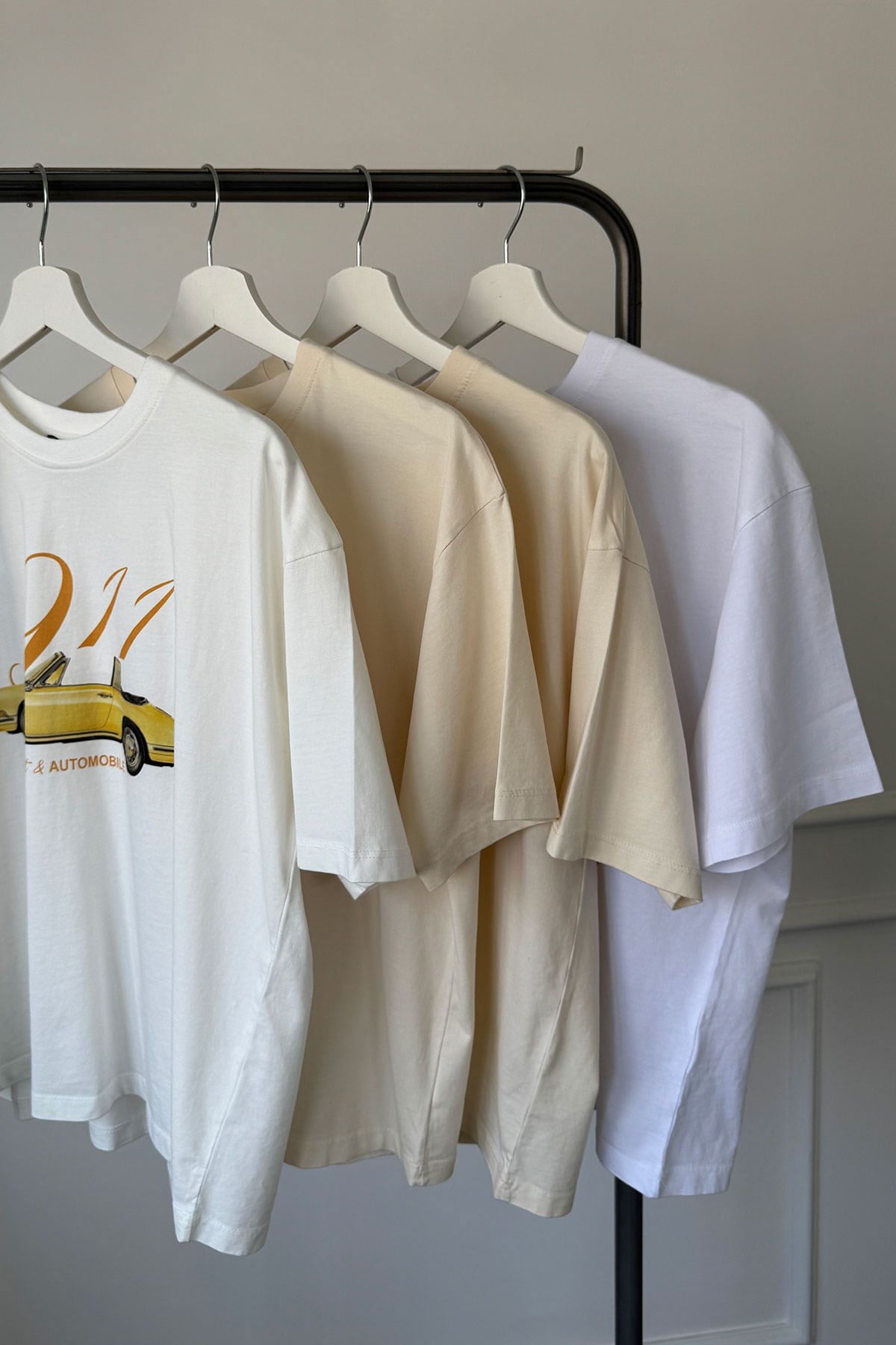 Otomobil Baskılı Tshirt- BEYAZ