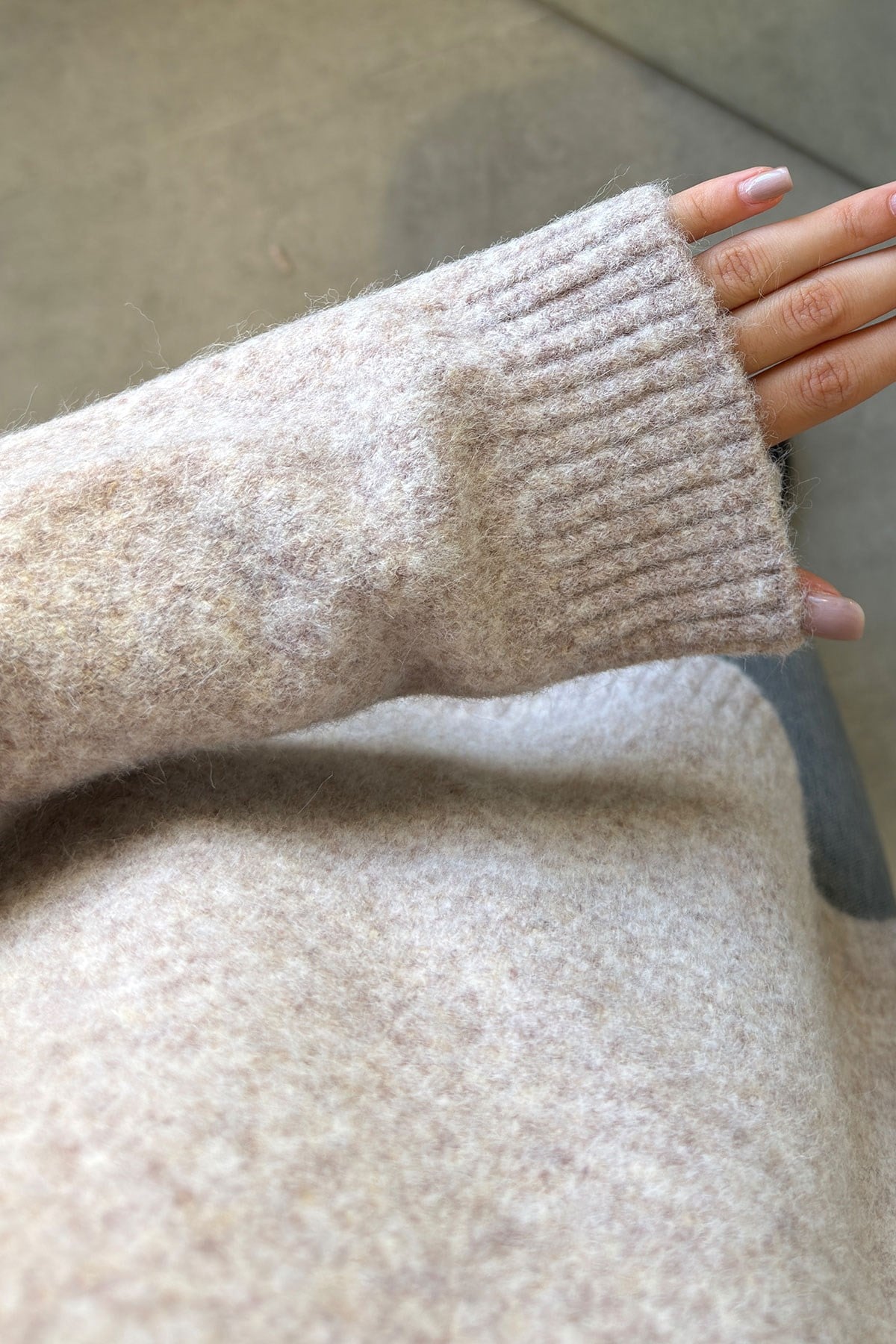 Oversize V Yaka Triko Kazak- VİZON