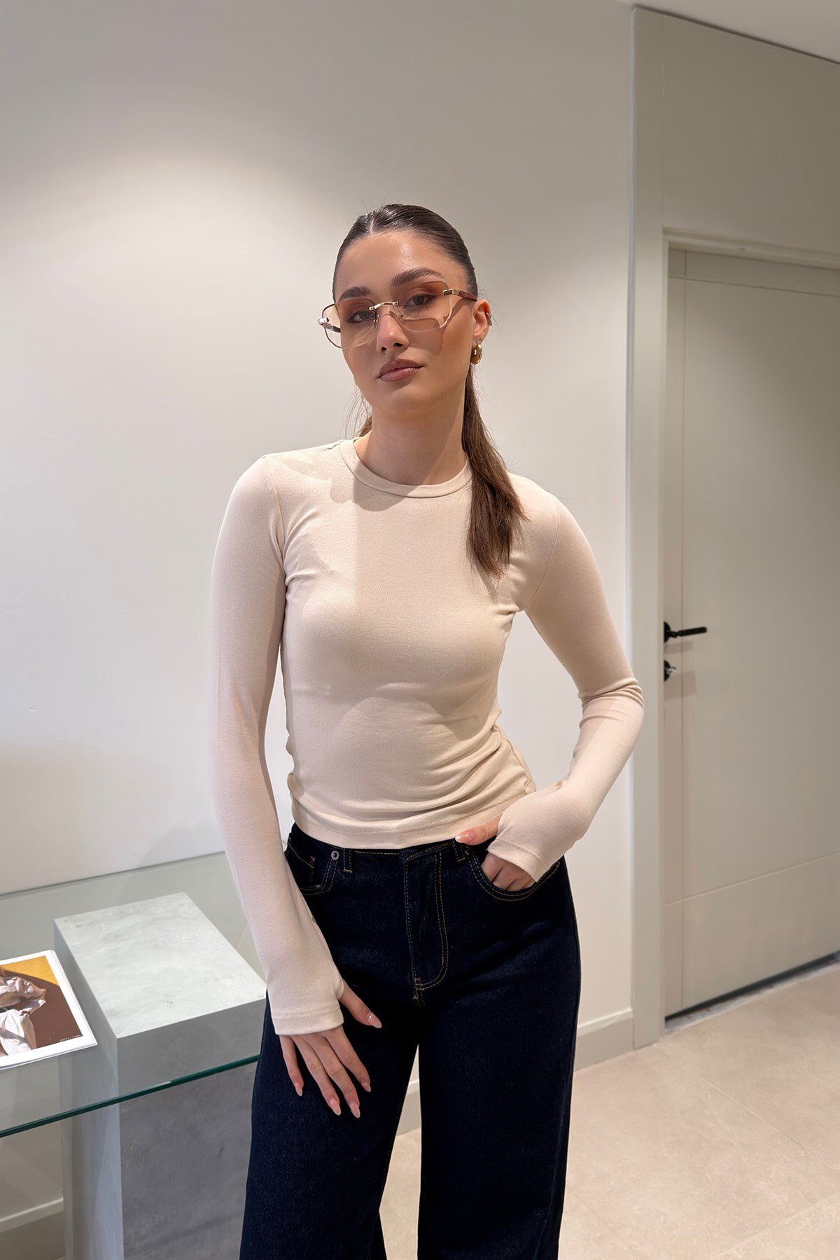 Parmak Geçmeli Uzun Kollu Body- BEJ